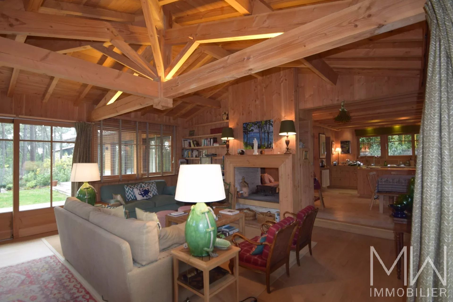 LUXURY VILLA FRONT BEACH – LA VIGNE – SLEEPS 8