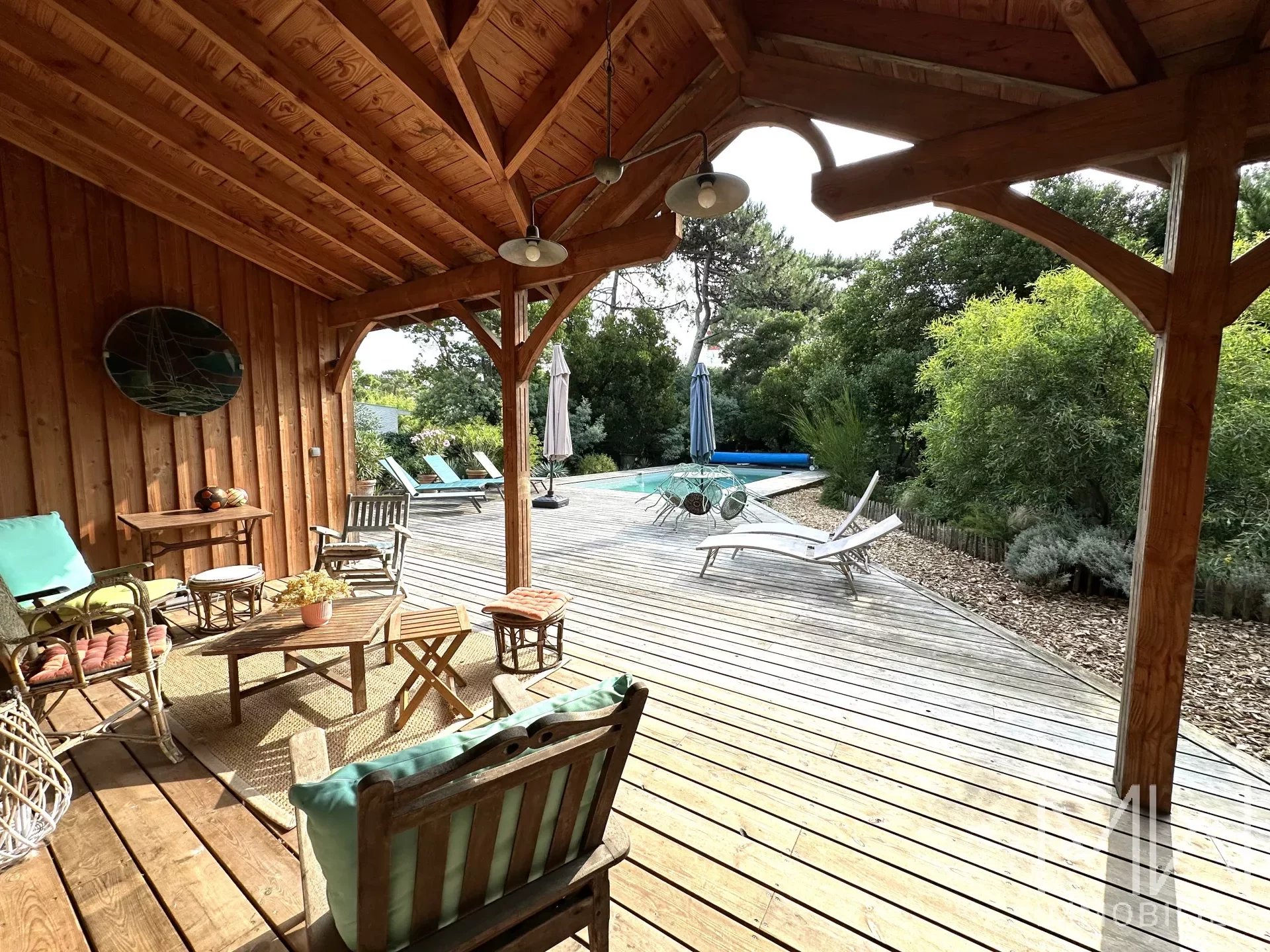 WOODEN VILLA WITH POOL – CAP FERRET – SLEEPS 8