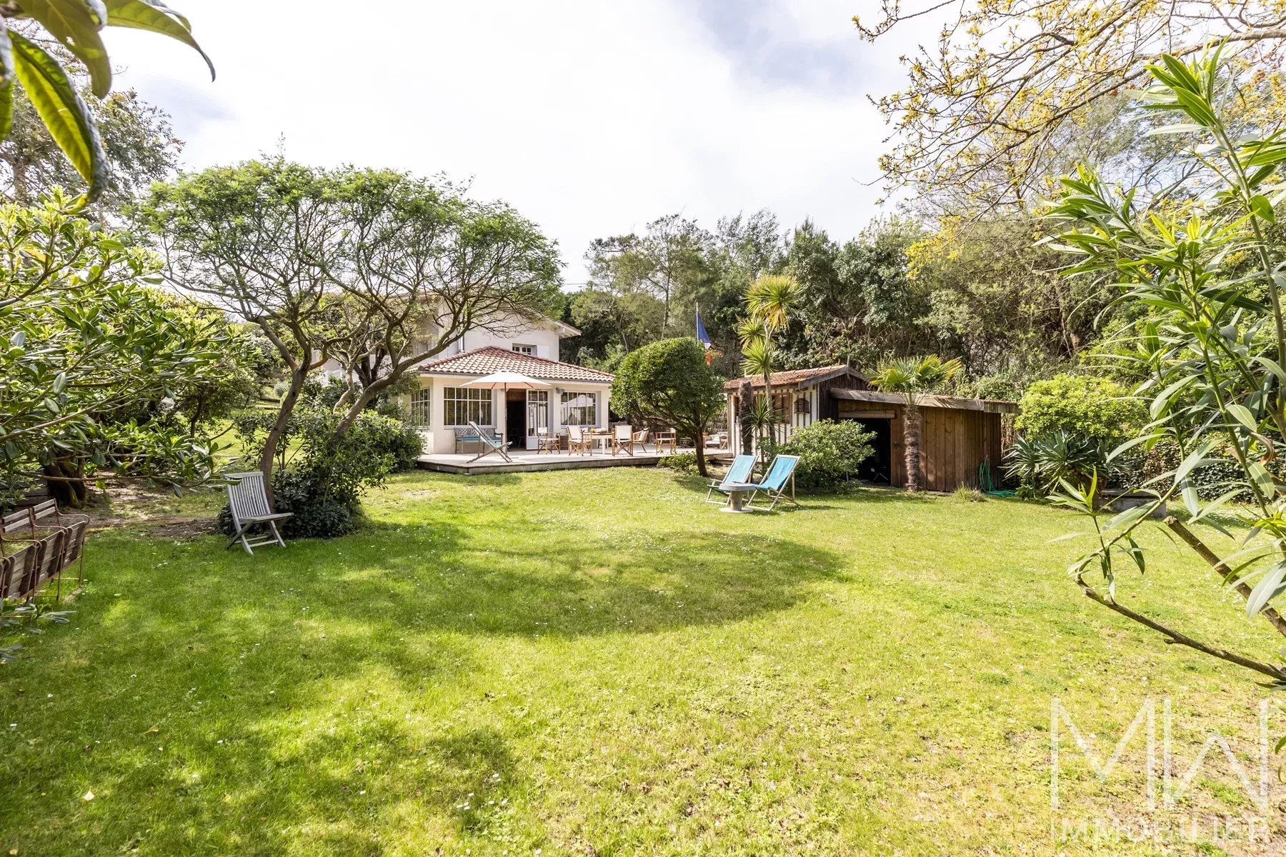 CHARMING VILLA AT THE FOOT OF THE DUNES – SLEEPS 8