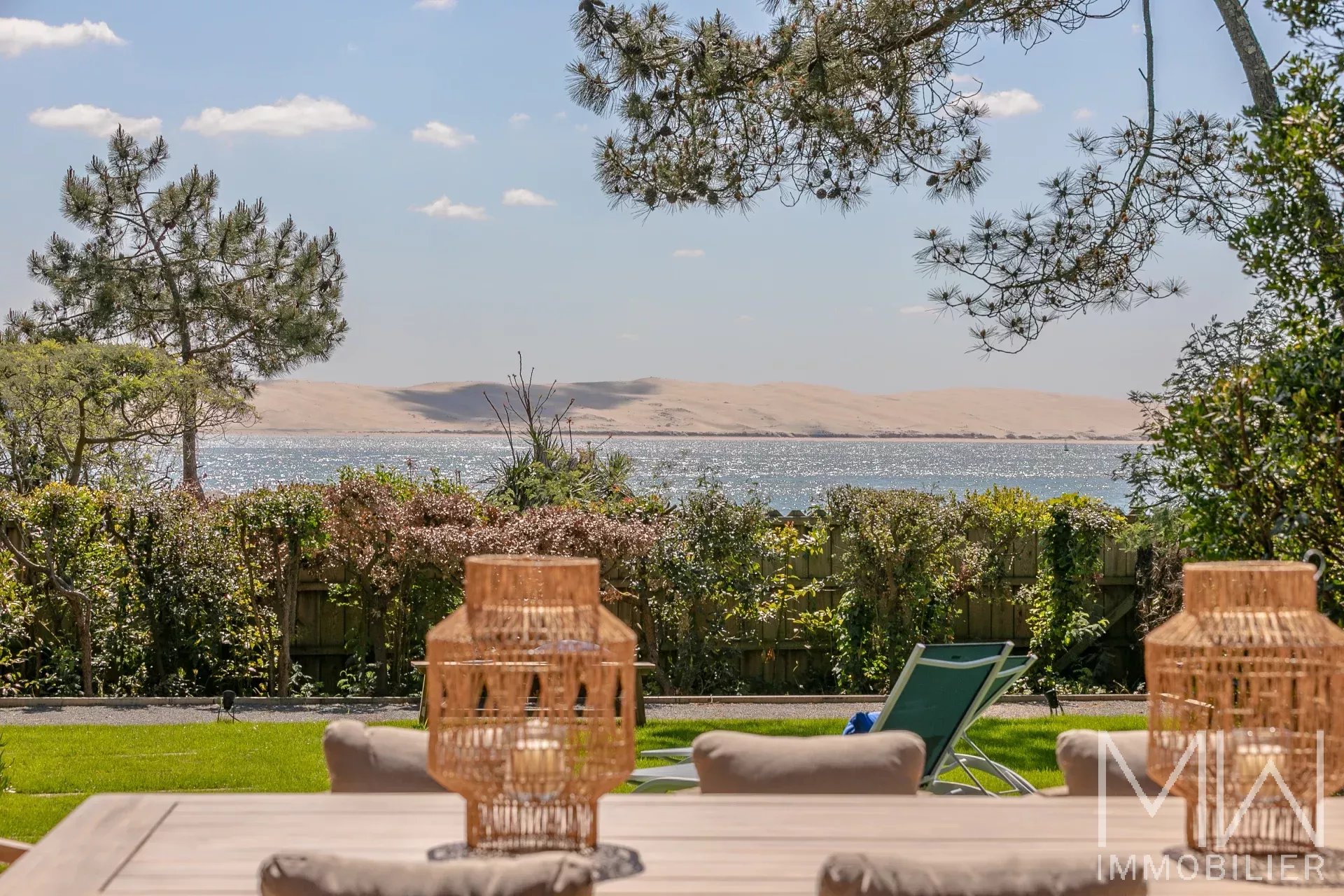 CHARMING VILLA ON THE 1ST LINE – 44HA AREA – CAP FERRET – SLEEPS 8