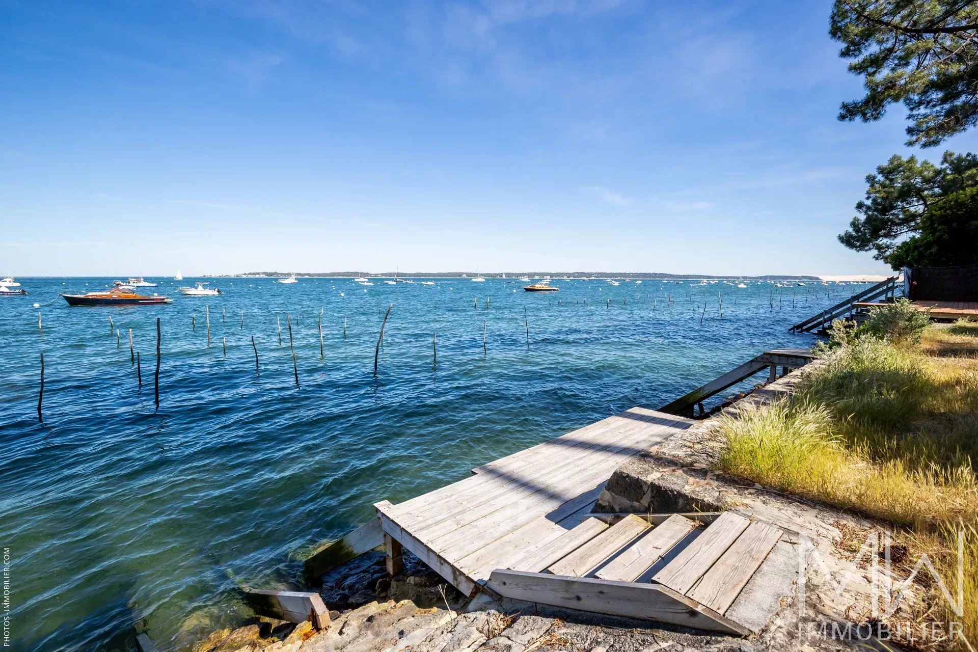 LUXURY VILLA FRONT BEACH – LA VIGNE – SLEEPS 8