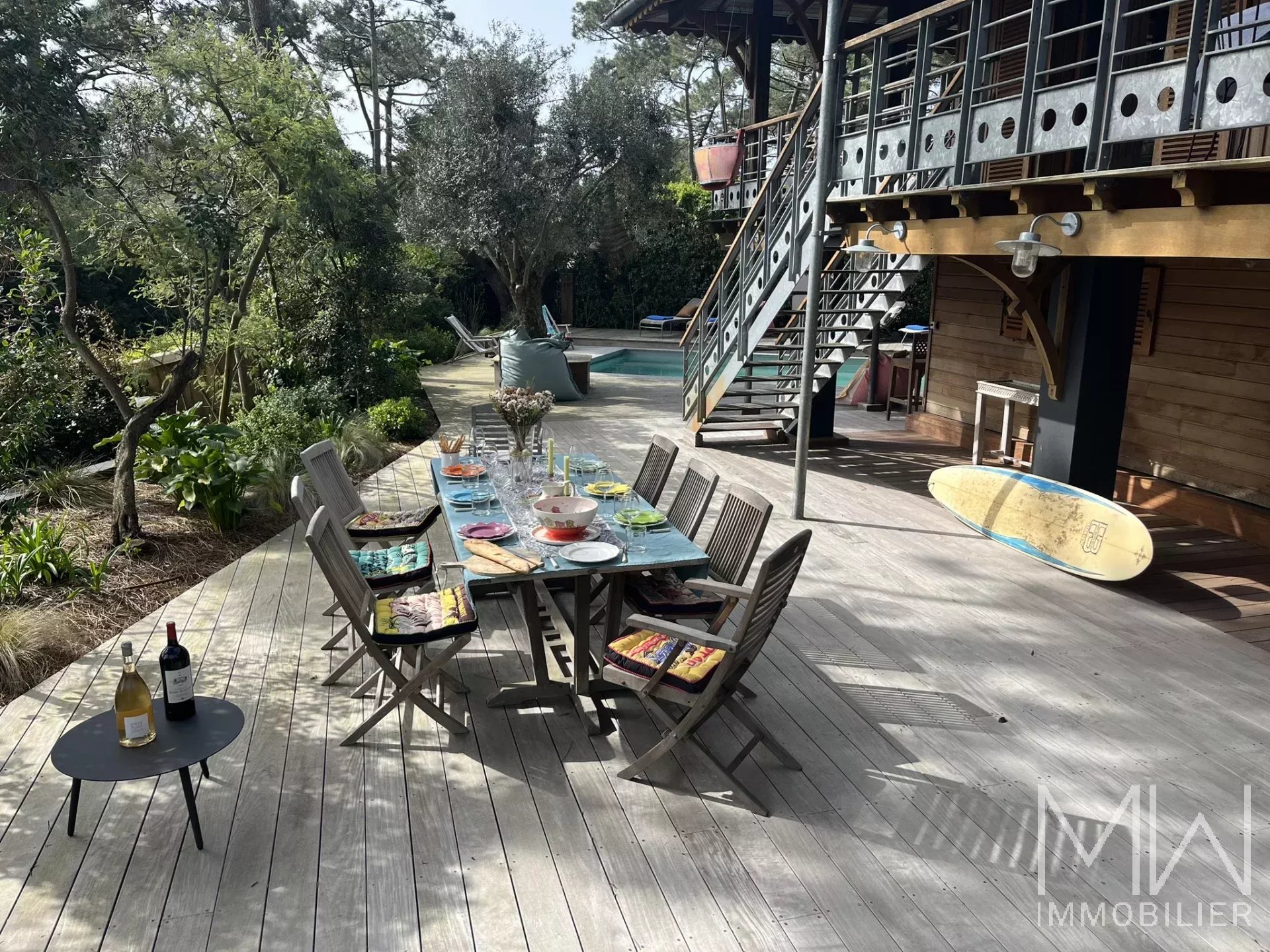 PLEASANT WOODEN VILLA WITH SWIMMING POOL – CAP FERRET – SLEEPS 10