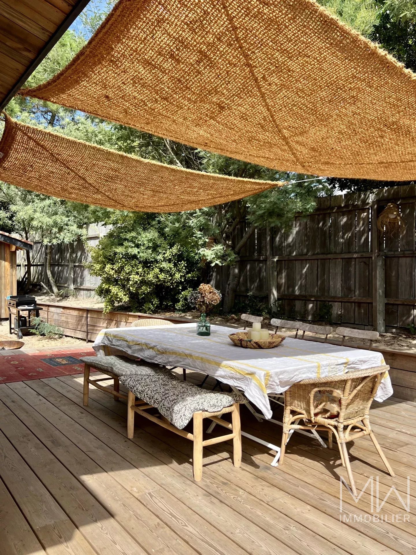 BEAUTIFUL WOODEN VILLA IN THE HEART OF CAP FERRET – SLEEPS 14