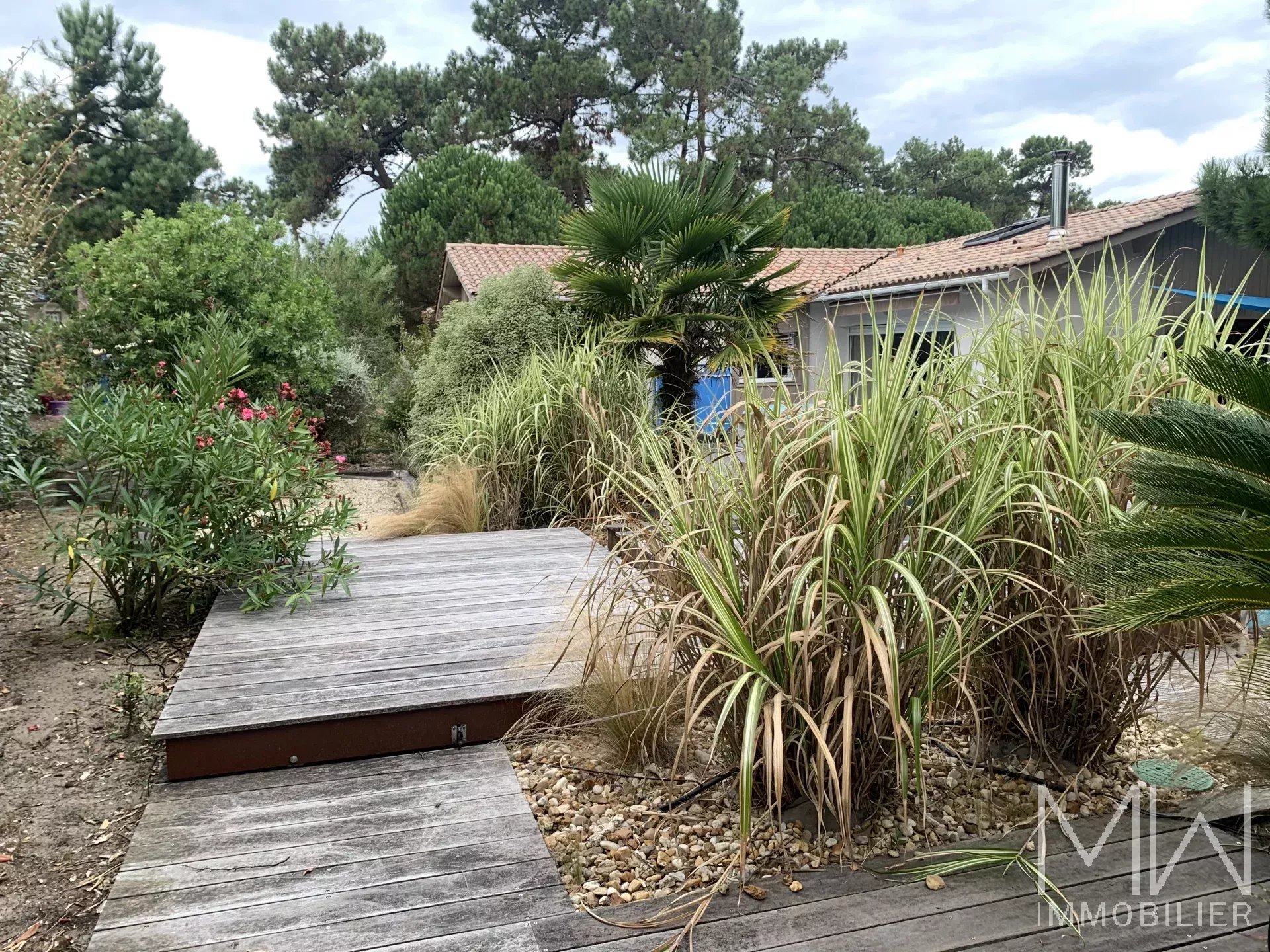 VILLA DE VACANCES AVEC PISCINE – LE CANON  – 8 COUCHAGES