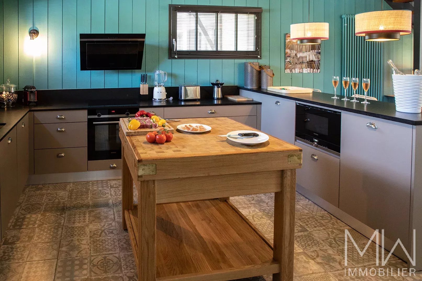 LUXURY VILLA IN THE CENTER OF CAP FERRET – SLEEPS 10