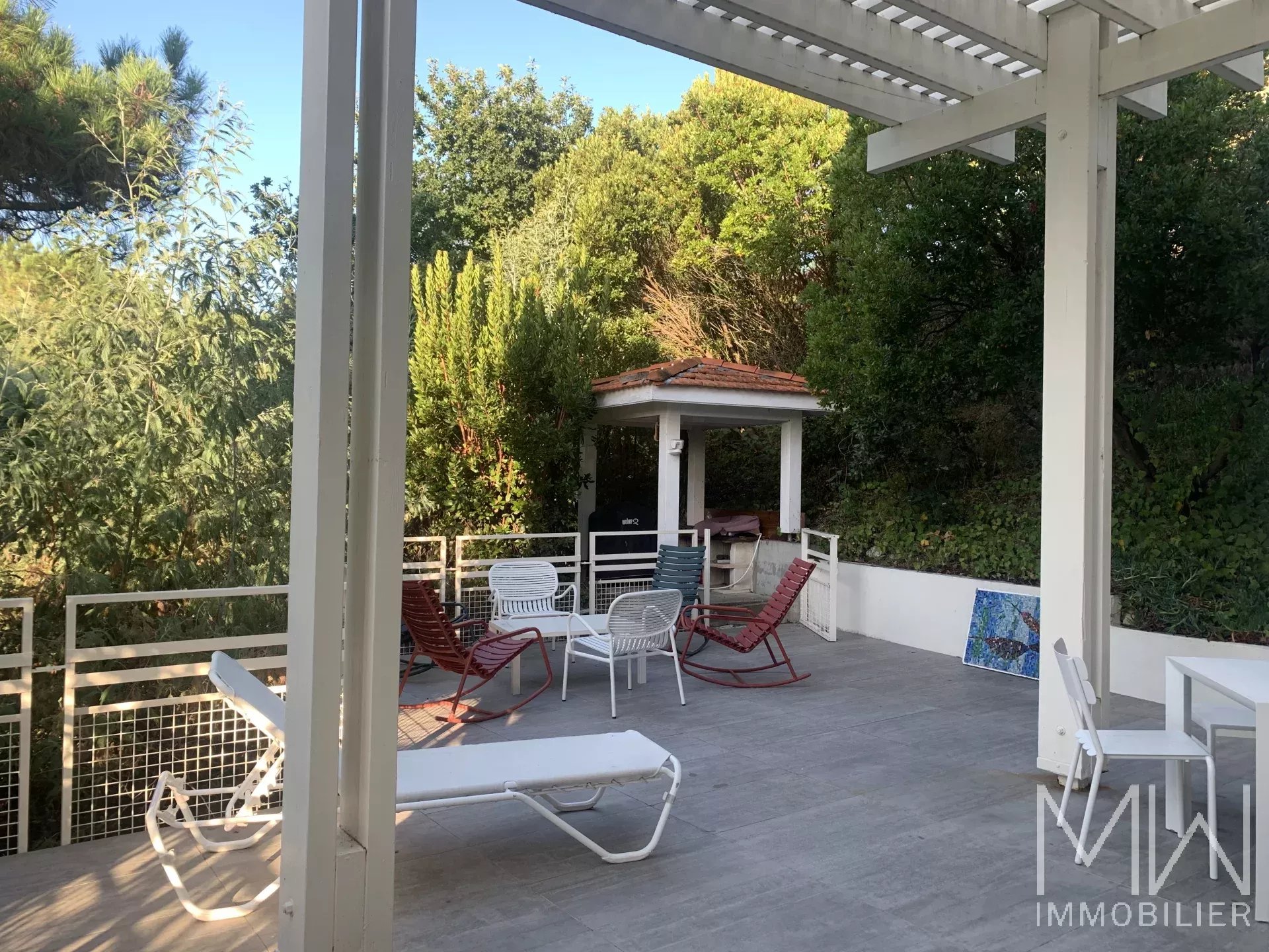 SEASONAL RENT A FEW STEPS FROM THE BEACH OF THE HORIZON – SLEEPS 10