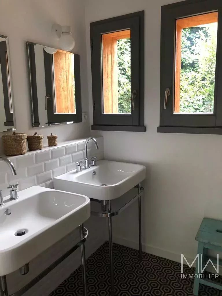 HOLIDAY RENTAL – CAP FERRET CENTER – SLEEPS 10