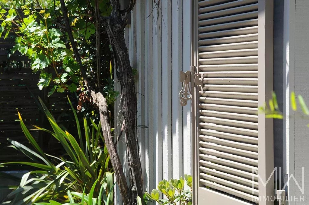 PRETTY WOODEN VILLA WITH POOL – HYPER CENTRE CAP FERRET – SLEEPS 8