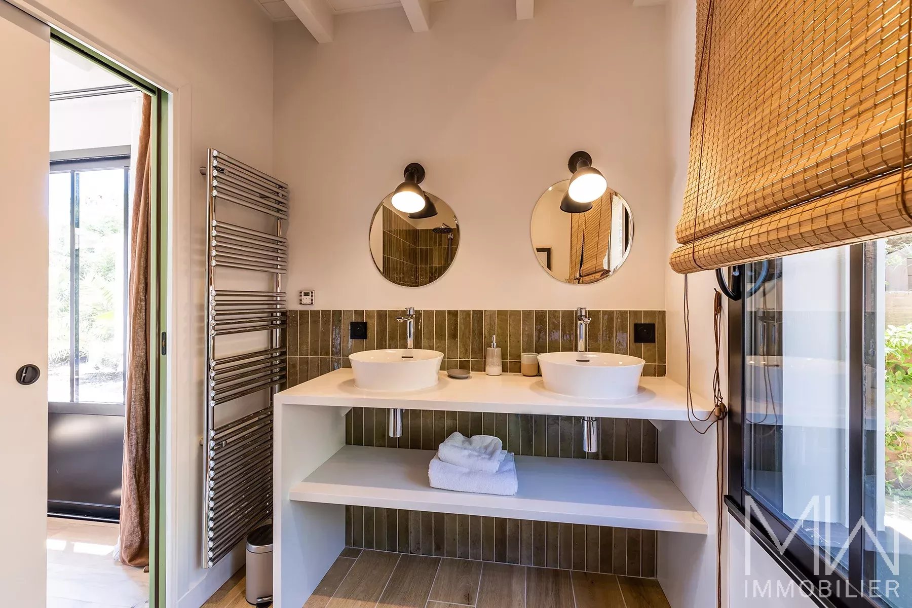 MAGNIFICENT WOODEN VILLA WITH SWIMMING POOL – CAP FERRET – SLEEPS 12