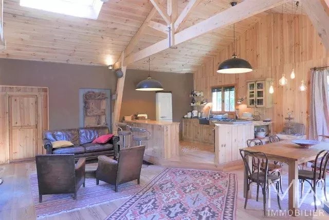 PRETTY WOODEN VILLA ON THE EDGE OF THE 44 HECTARES AREA – CAP FERRET – SLEEPS 10