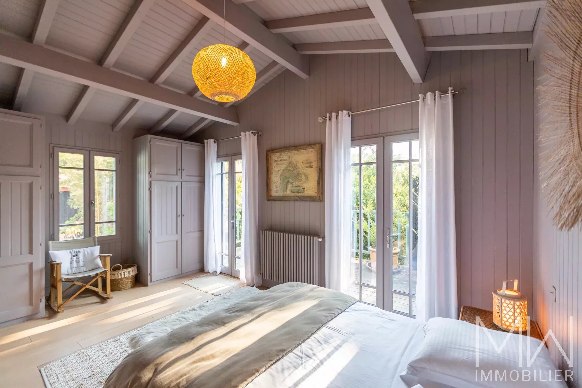 PRESTIGE SEASONAL RENTAL WITH SWIMMING POOL – CAP FERRET – SLEEPS 10