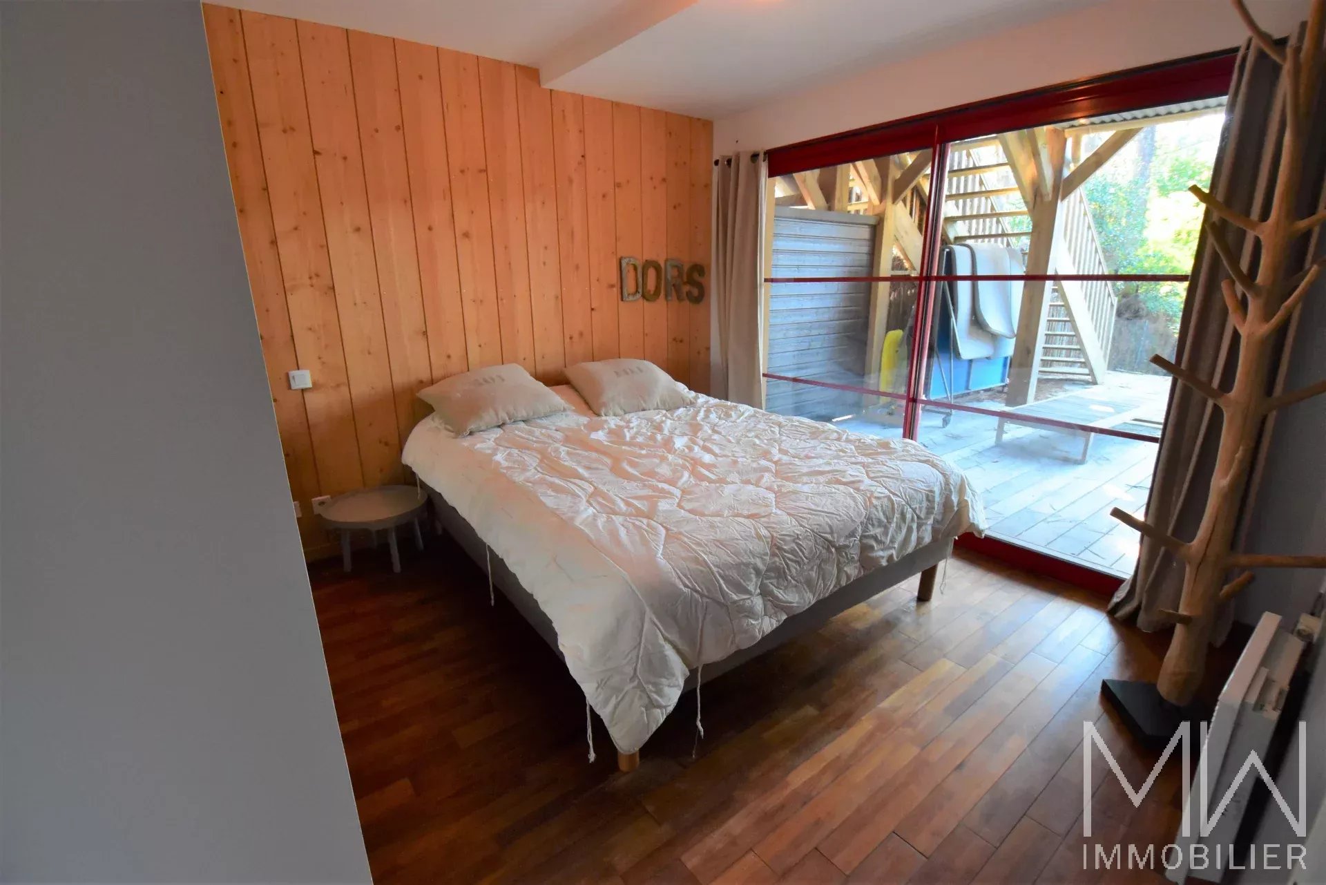 LOVELY HOUSE -CAP FERRET-