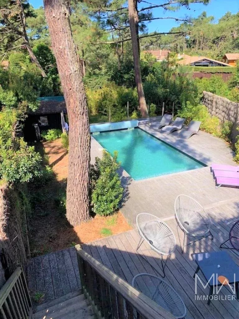 LOVELY HOUSE -CAP FERRET-