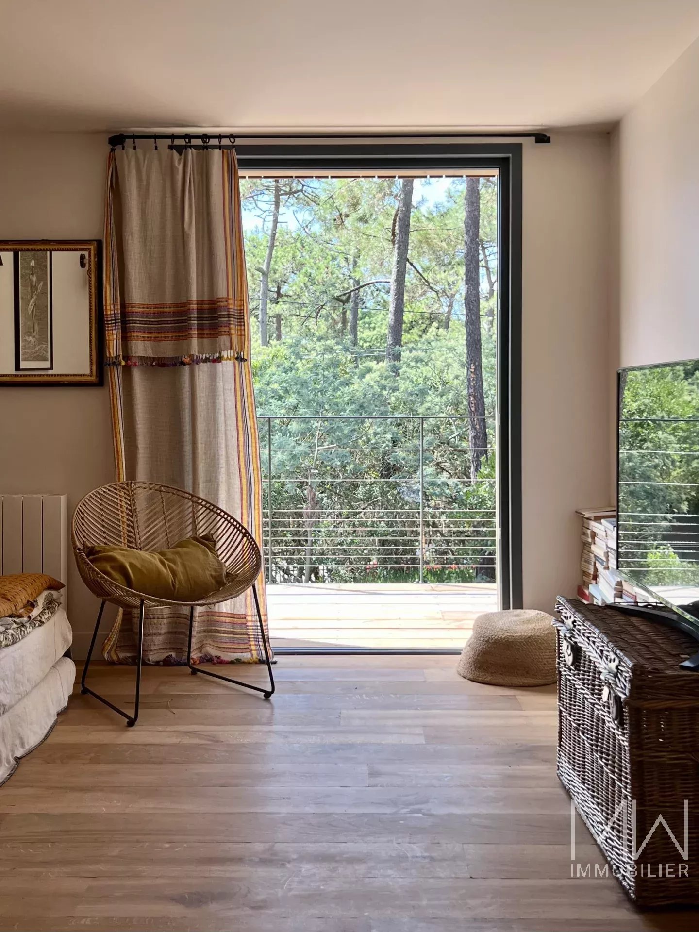 BEAUTIFUL WOODEN VILLA IN THE HEART OF CAP FERRET – SLEEPS 14