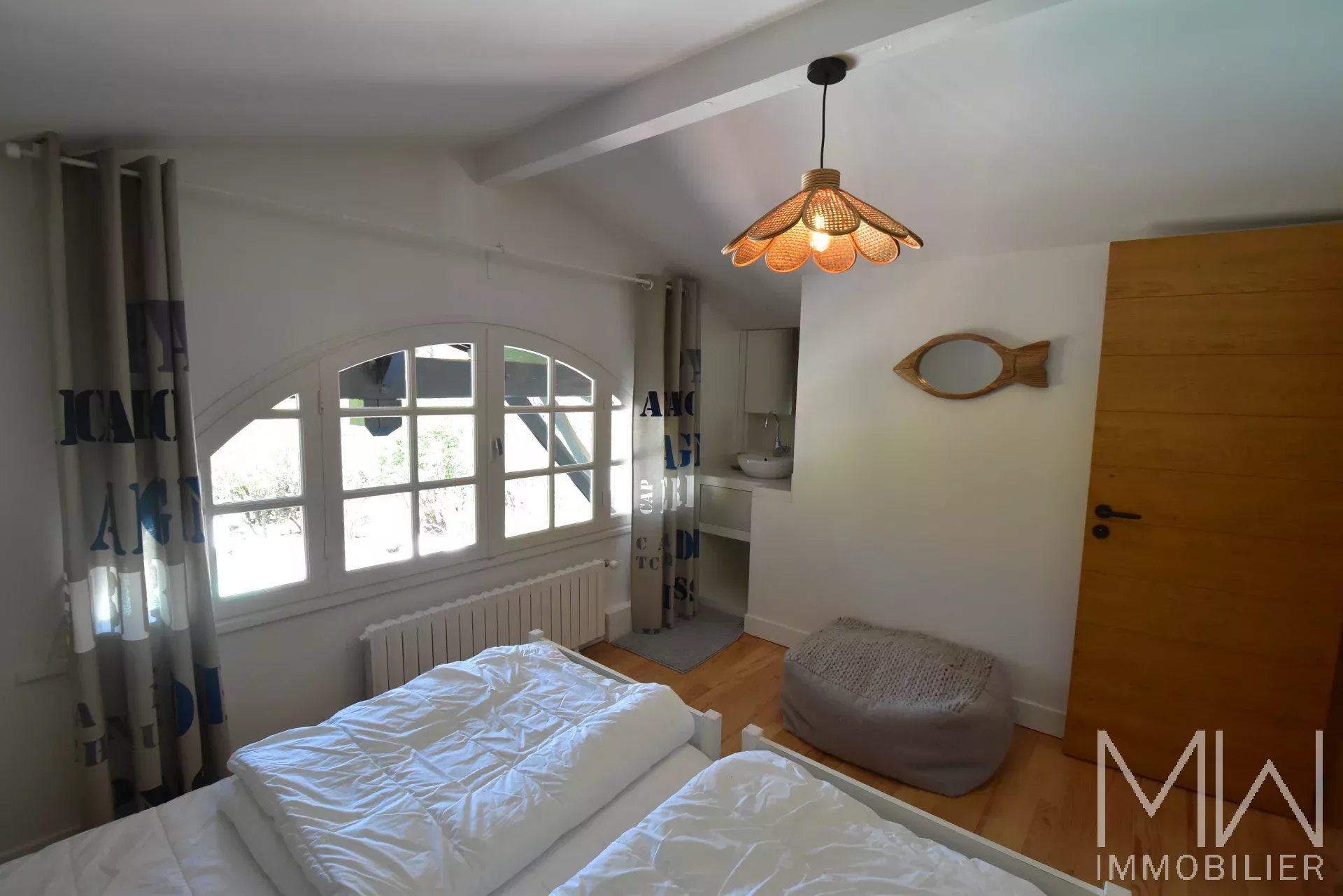 VERY PLEASANT VILLA WITH SWIMMING POOL – PLAGE DES AMERICAINS – SLEEPS 8