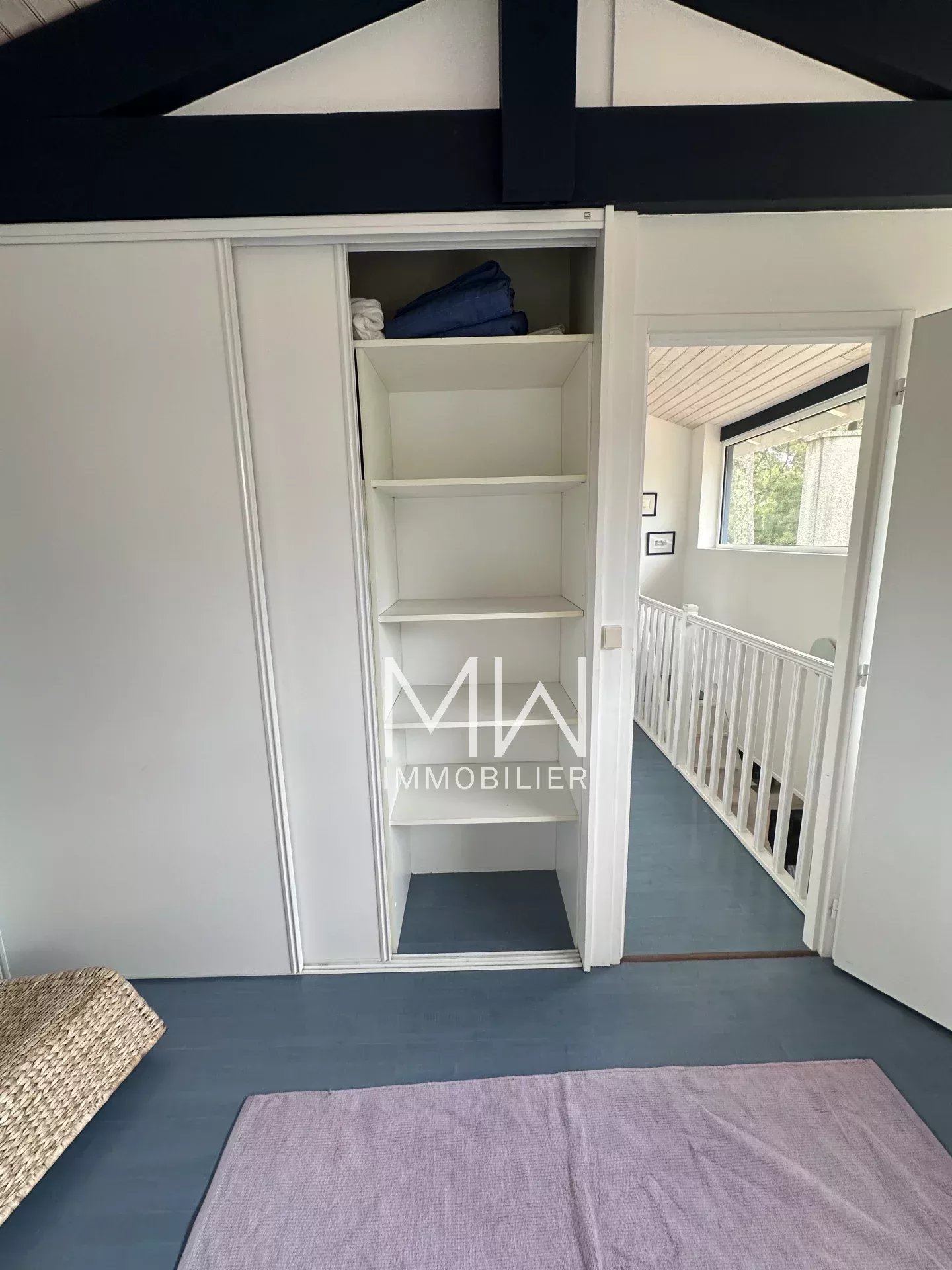 PLEASANT VILLA WITH POOL IN THE HEART OF THE VILLAGE – CAP FERRET – SLEEPS 8