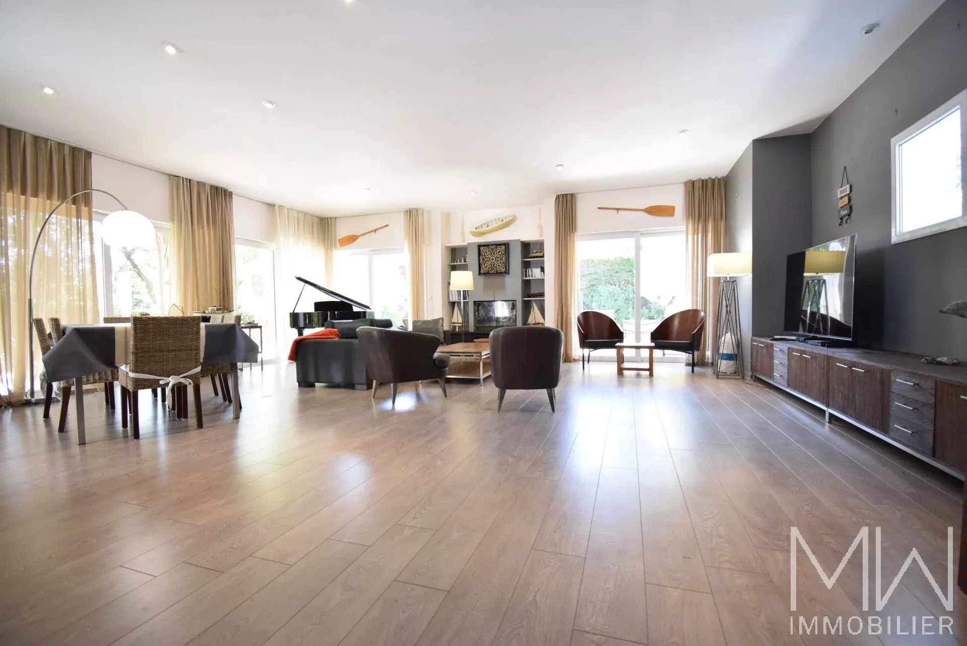 VERY PLEASANT VILLA WITH SWIMMING POOL – LA POINTE – SLEEPS 8