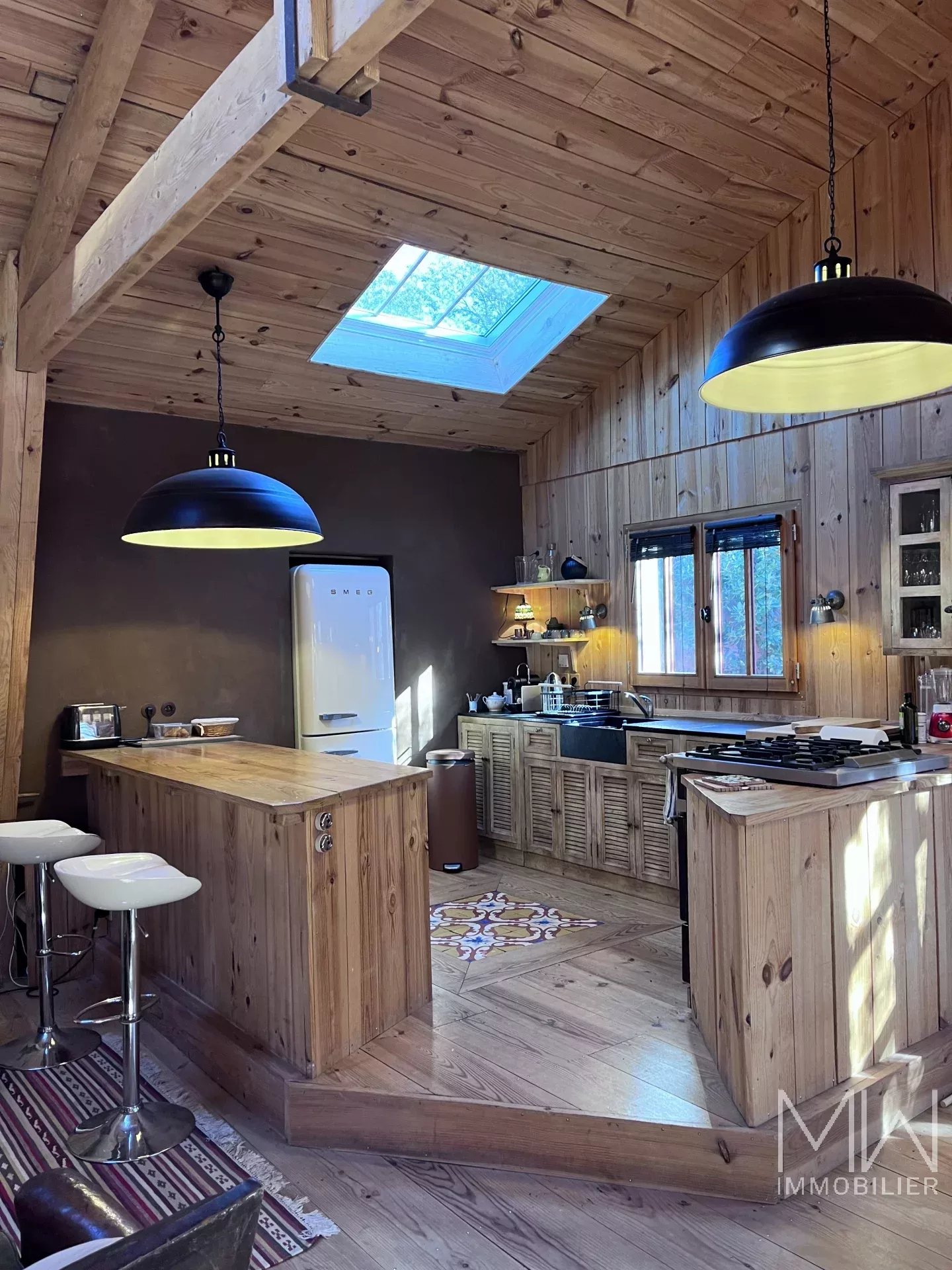 PRETTY WOODEN VILLA ON THE EDGE OF THE 44 HECTARES AREA – CAP FERRET – SLEEPS 10