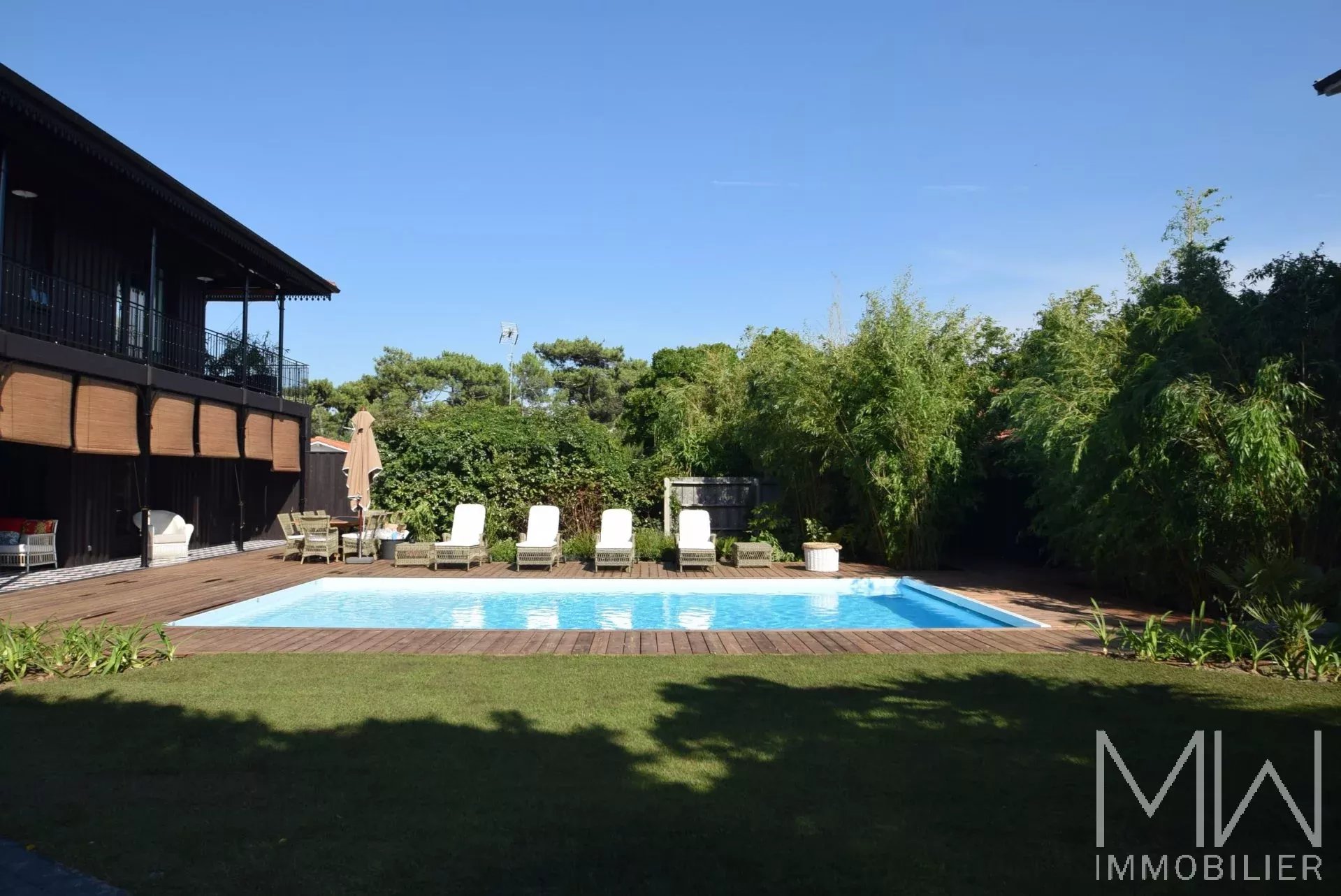 PRESTIGE – CAP FERRET – SLEEPS 9