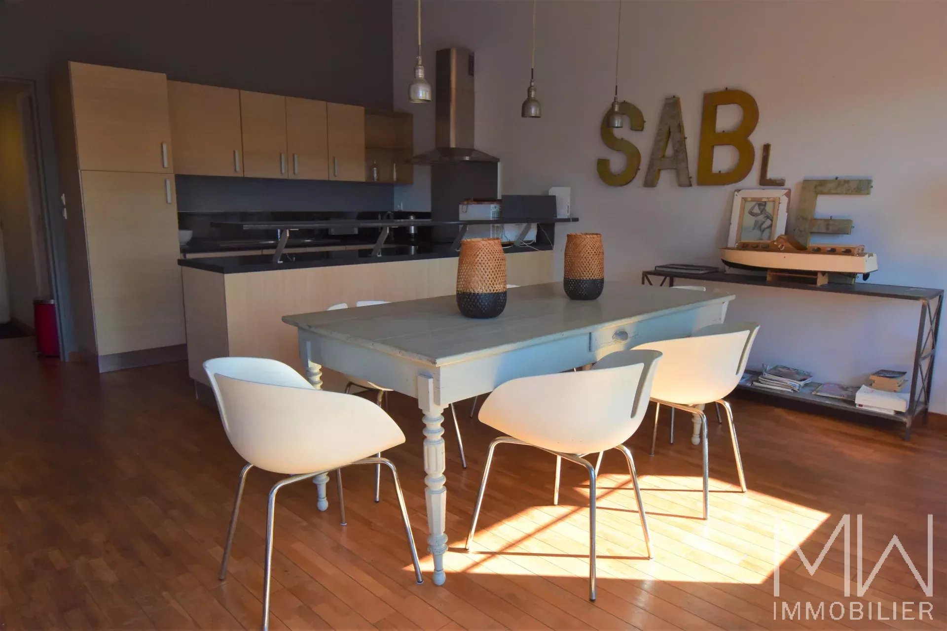 LOVELY HOUSE -CAP FERRET-