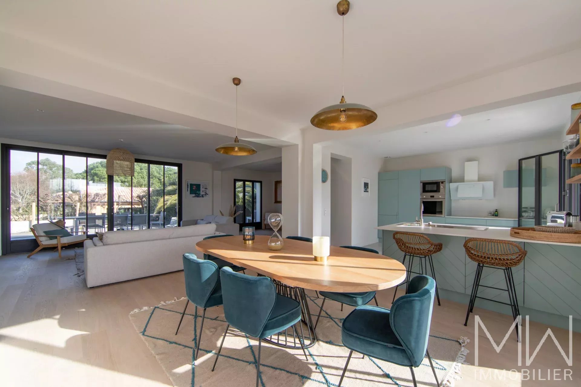 VILLA WITH POOL IN THE HEART OF CAP FERRET – SLEEPS 10