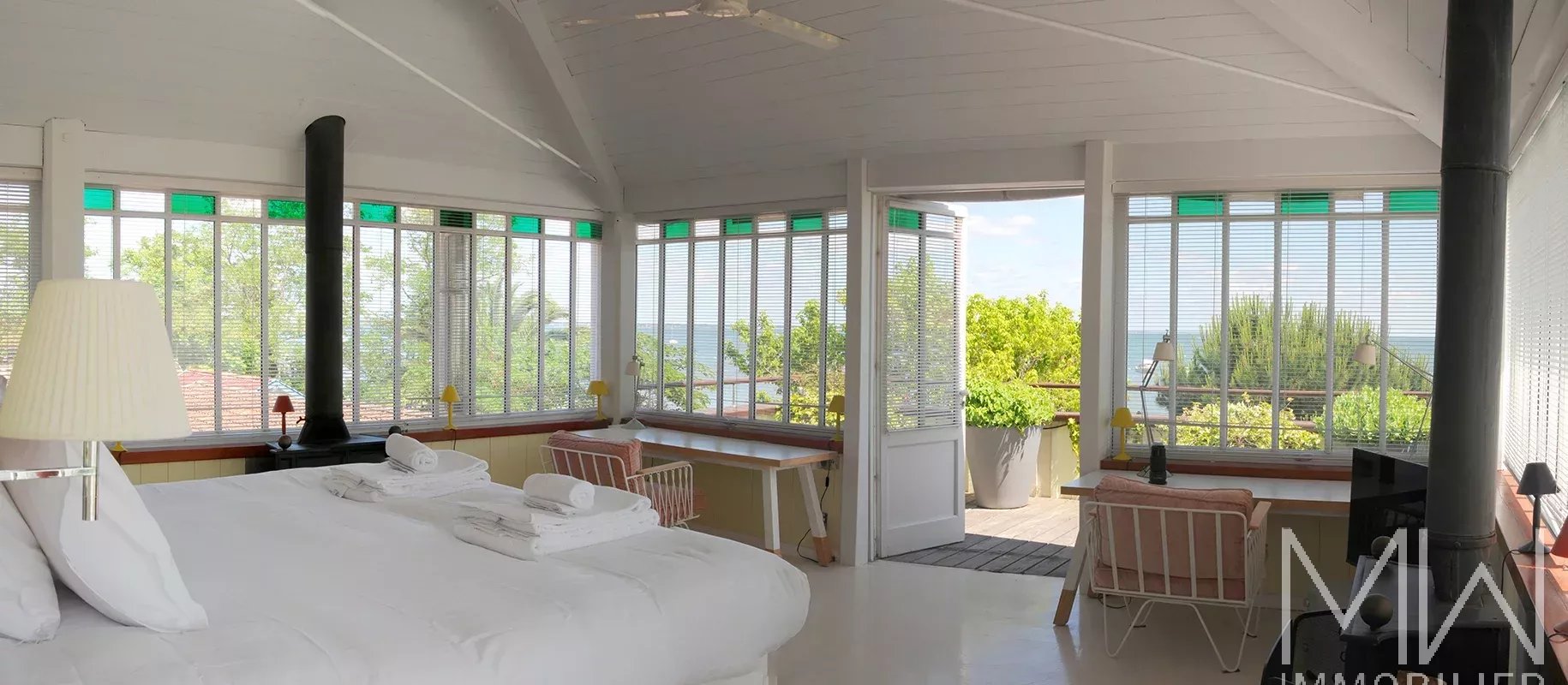 WATERFRONT VILLA – VILLAGE DES JACQUETS – SLEEPS 16