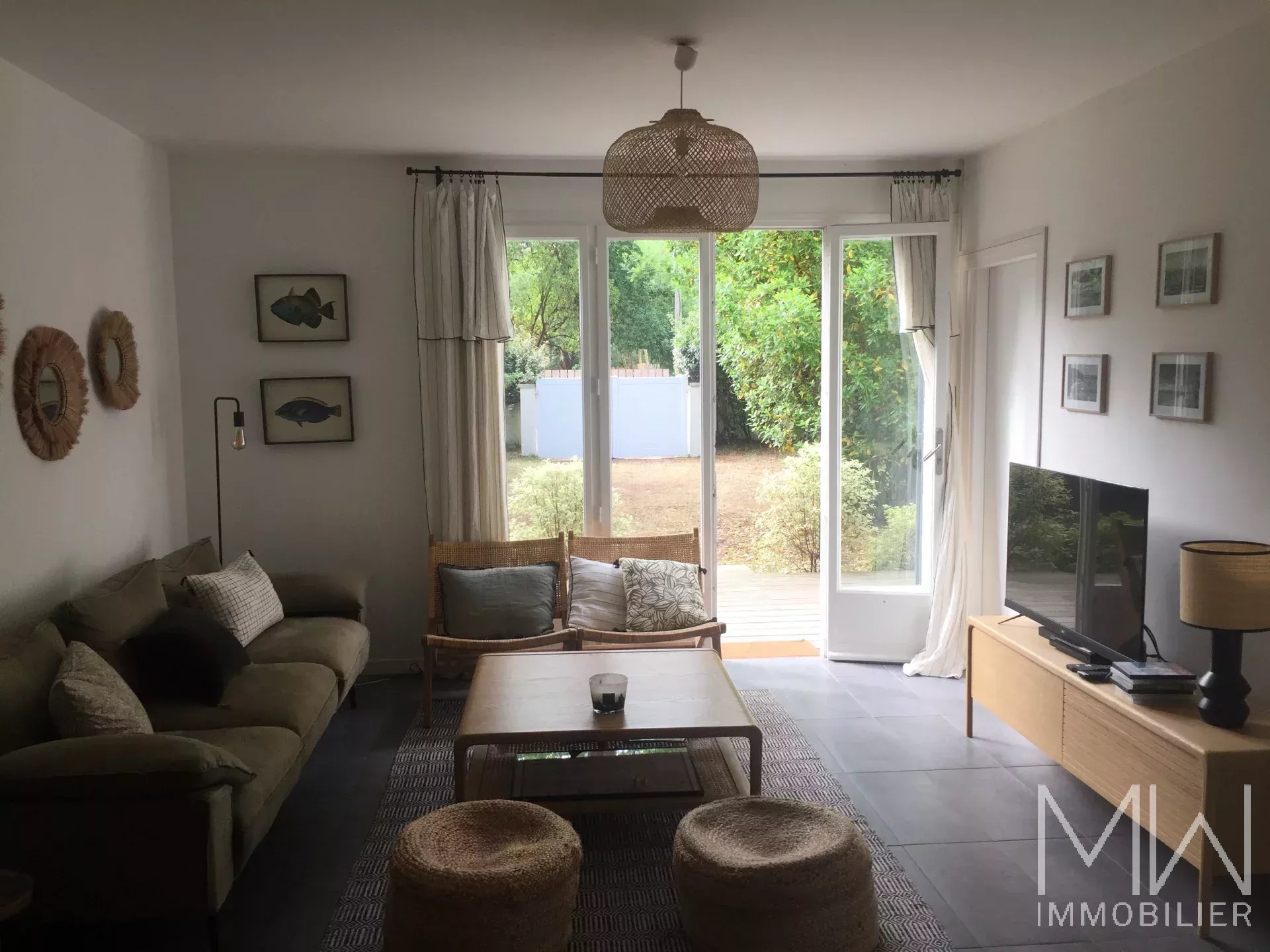 HOLIDAY HOUSE IN PETIT PIQUEY – SLEEPS 10