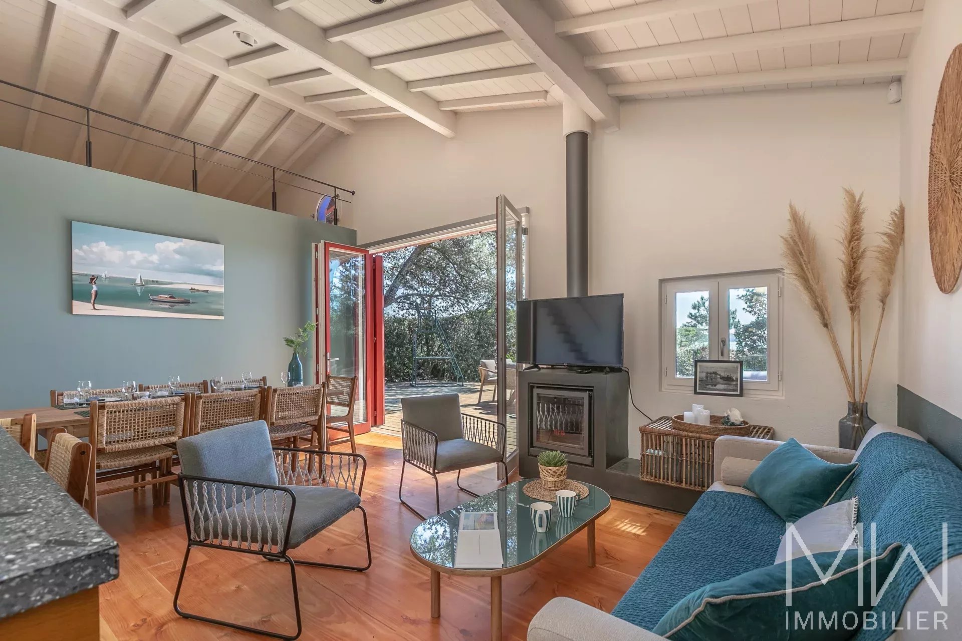 CHARMING VILLA ON THE 1ST LINE – 44HA AREA – CAP FERRET – SLEEPS 8