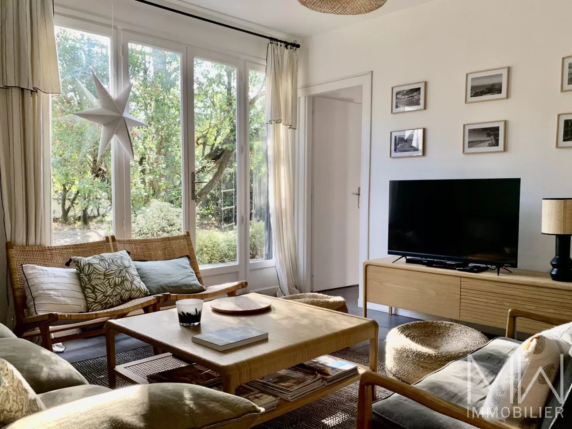 HOLIDAY HOUSE IN PETIT PIQUEY – SLEEPS 10