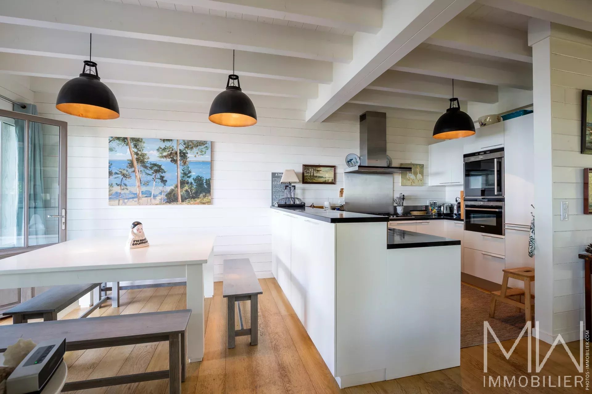 VILLA FOR RENT IN THE FIRST LINE OF ARCACHON BAY – SLEEPS 10