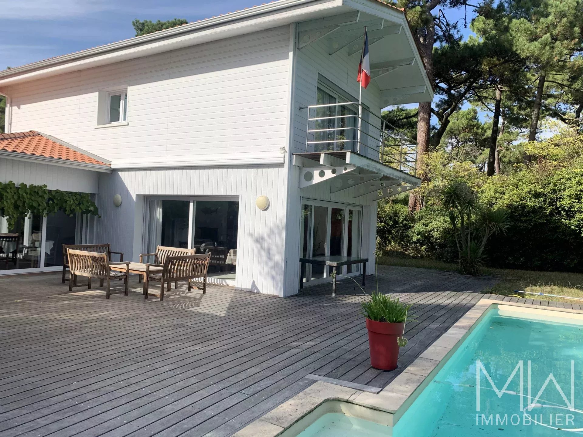 VILLA CAP FERRET WITH POOL – SLEEPS 10