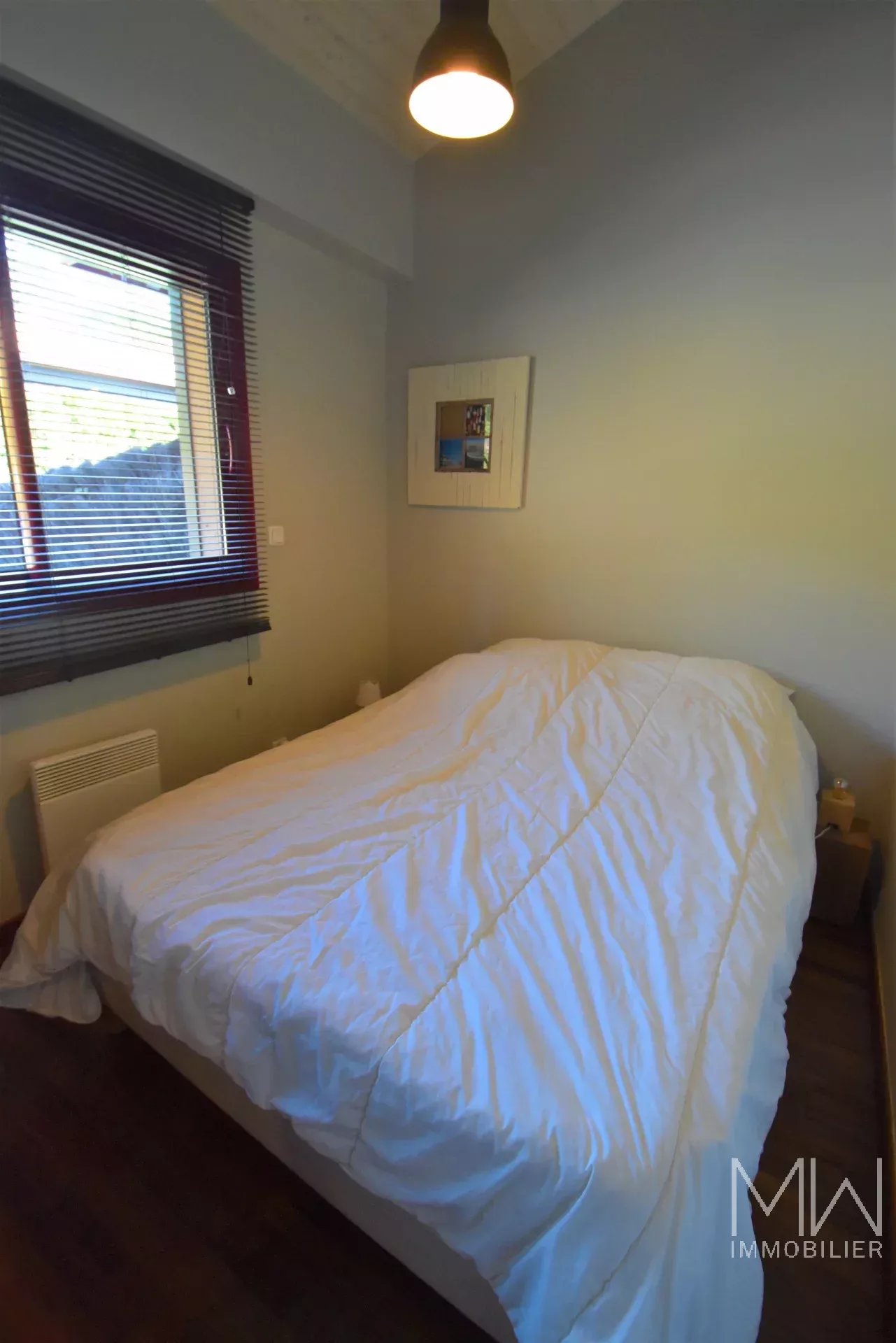 LOVELY HOUSE -CAP FERRET-