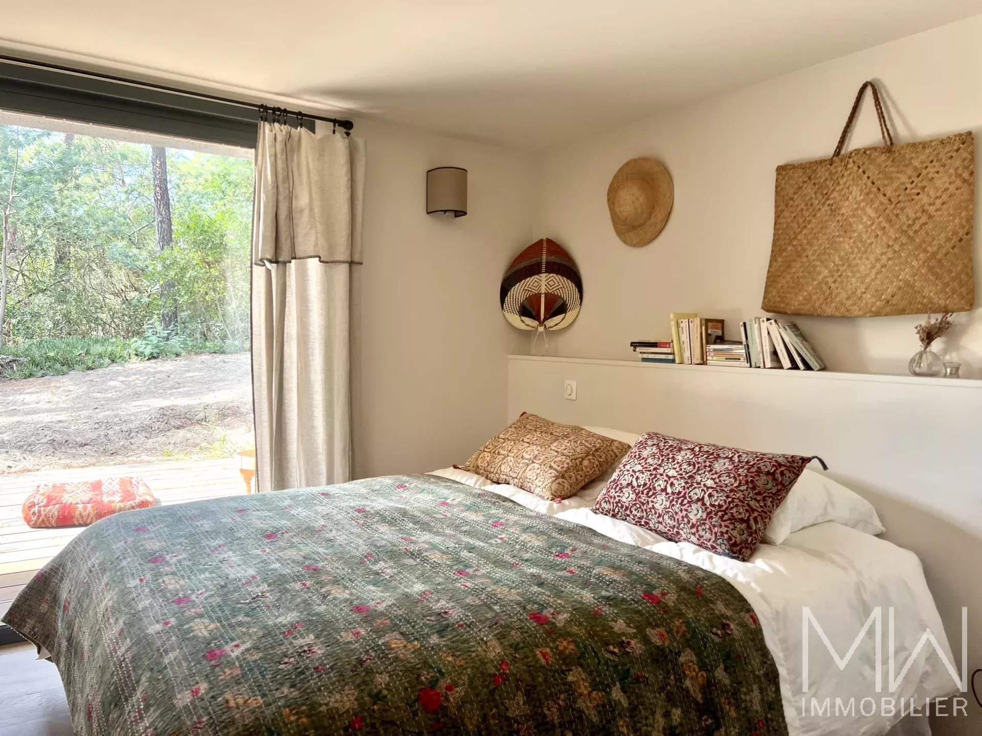 BEAUTIFUL WOODEN VILLA IN THE HEART OF CAP FERRET – SLEEPS 14