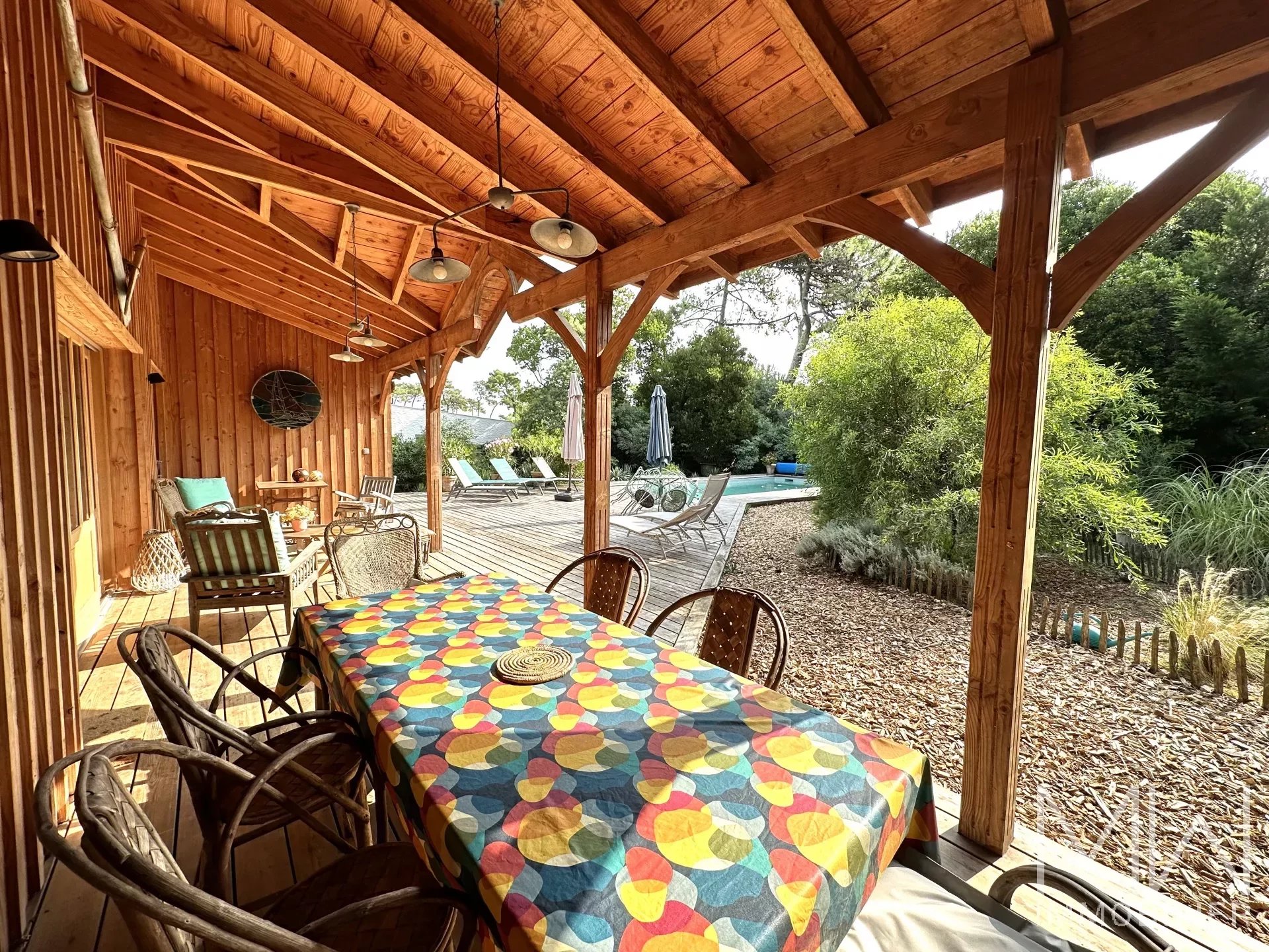 WOODEN VILLA WITH POOL – CAP FERRET – SLEEPS 8