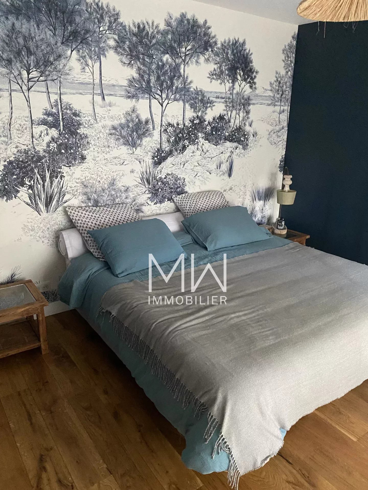 WOODEN VILLA – CLAOUEY – SLEEPS 10