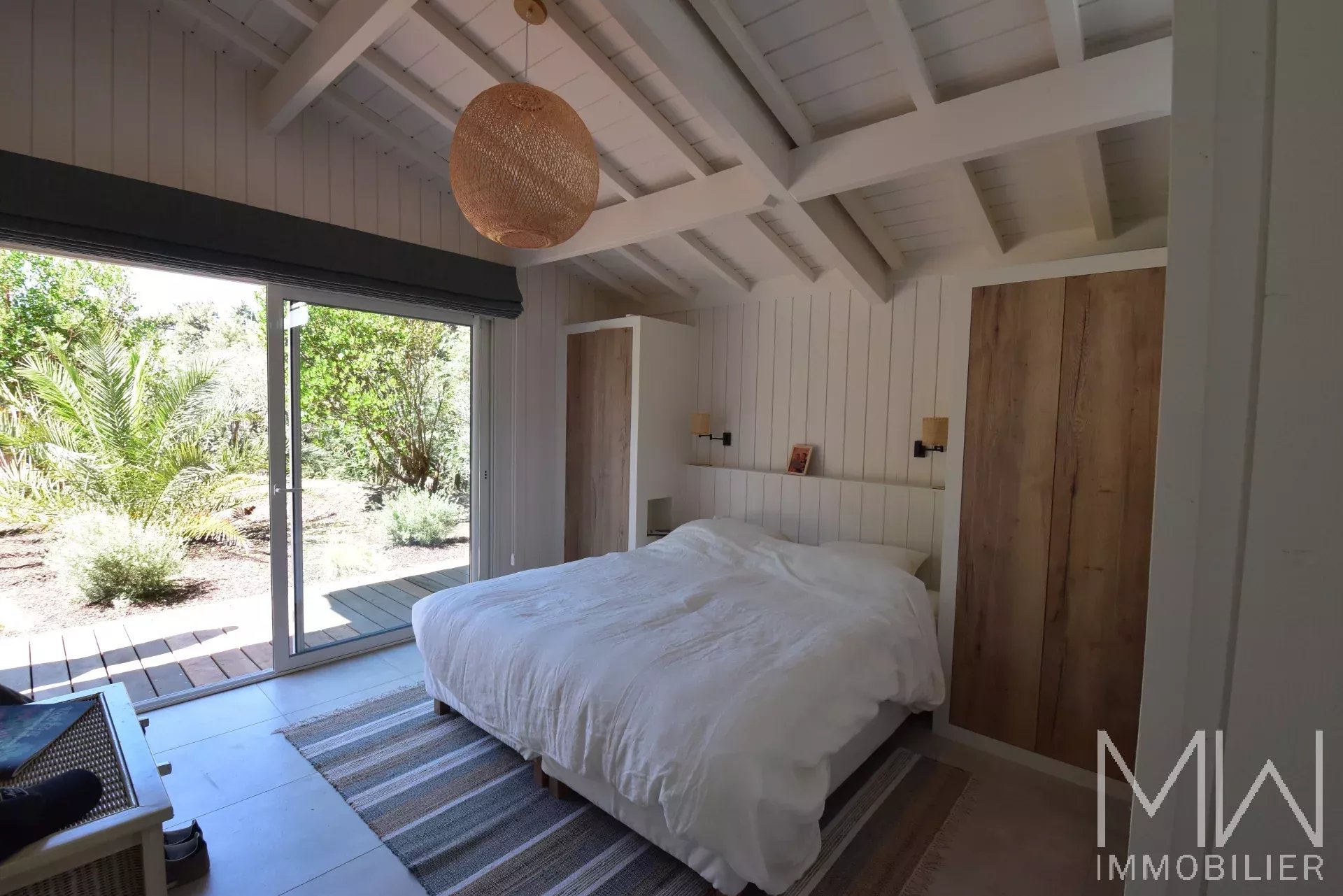 VERY PLEASANT VILLA WITH SWIMMING POOL – PLAGE DES AMERICAINS – SLEEPS 8