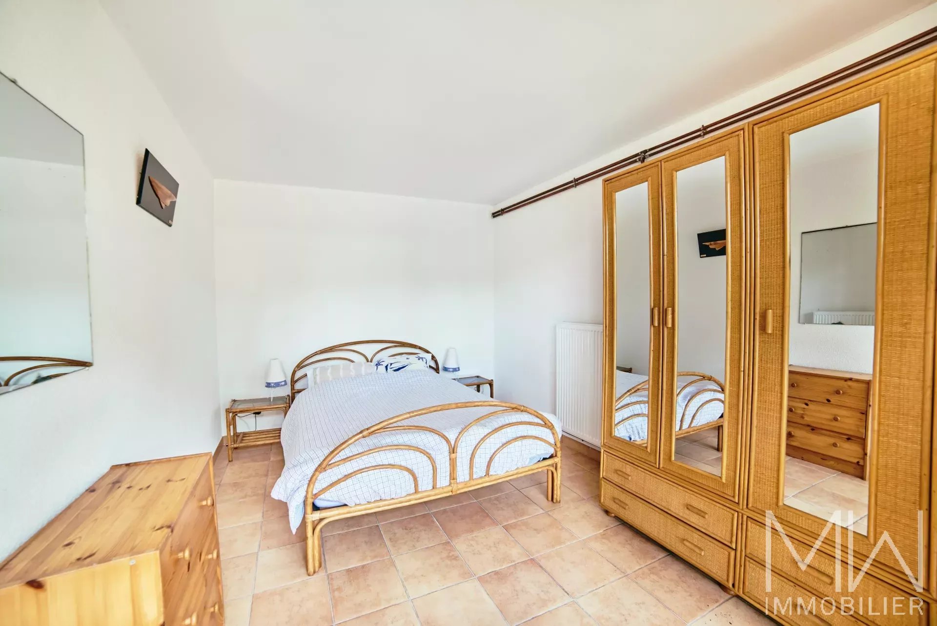 PLEASANT VILLA WITH POOL IN THE HEART OF THE VILLAGE – CAP FERRET – SLEEPS 8