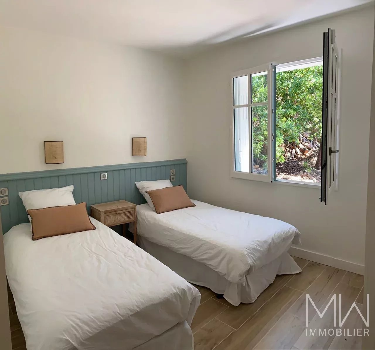 CHARMING VILLA AT THE TIP OF CAP FERRET- SLEEPS 10