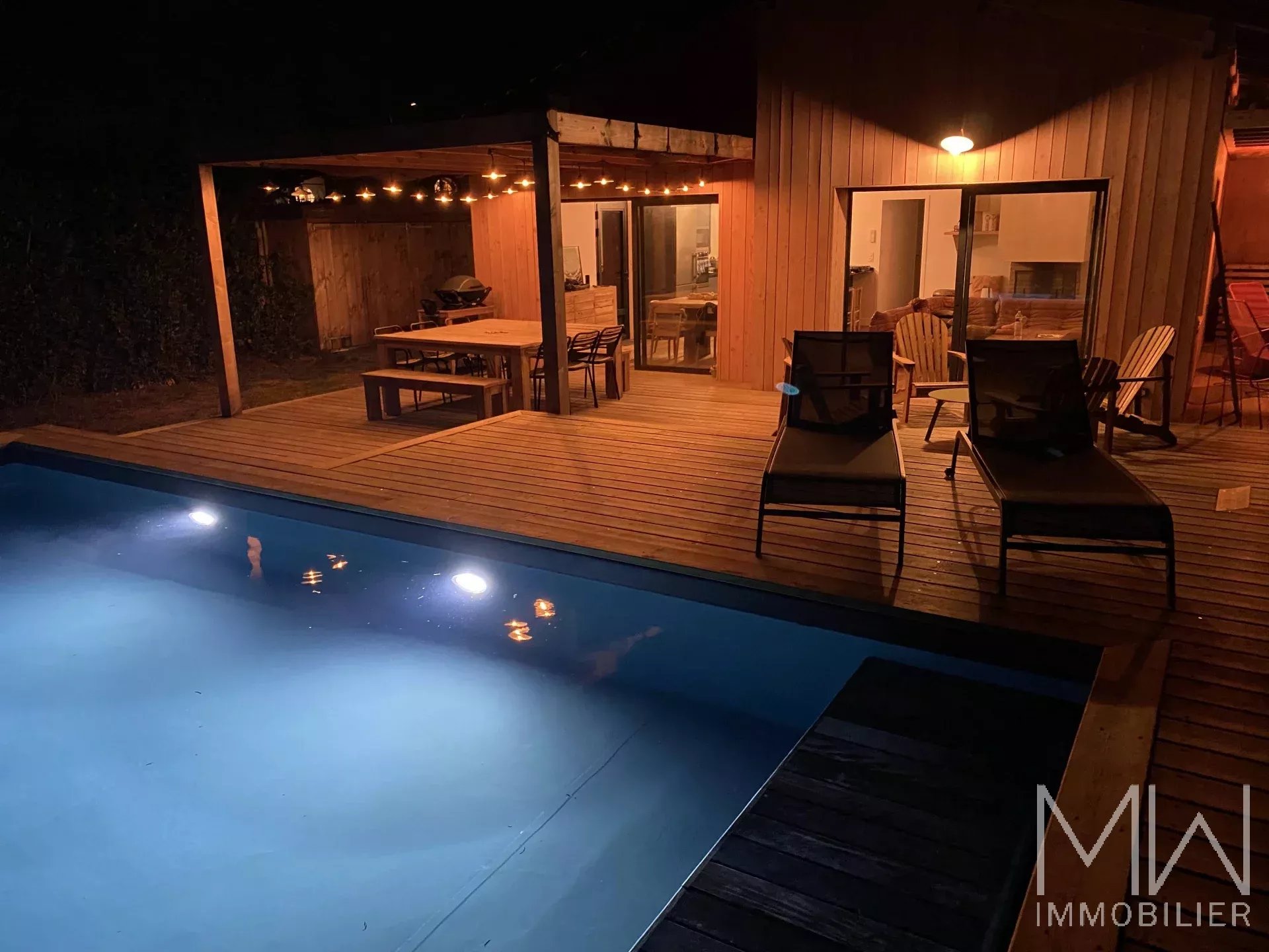 BEAUTIFUL WOODEN VILLA WITH SWIMMING POOL – CAP FERRET – SLEEPS 12