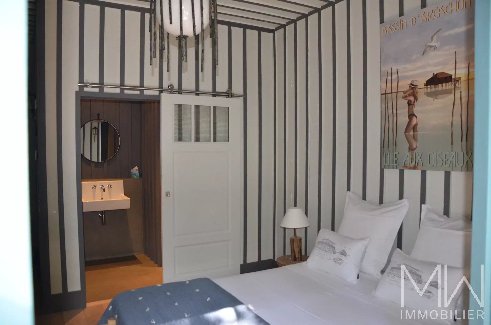 PRESTIGE SEASONAL RENTAL WITH SWIMMING POOL – CAP FERRET – SLEEPS 10