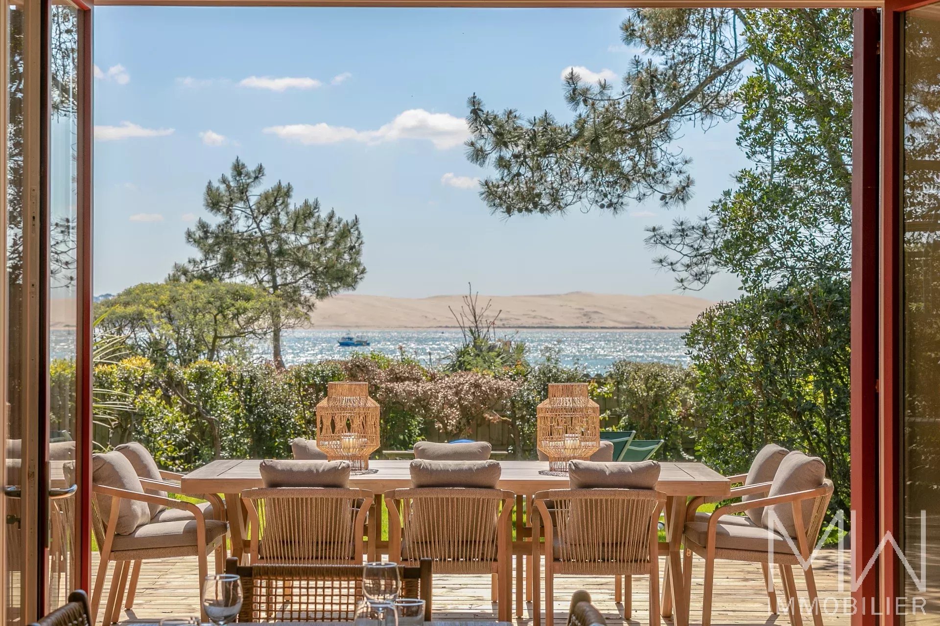 CHARMING VILLA ON THE 1ST LINE – 44HA AREA – CAP FERRET – SLEEPS 8