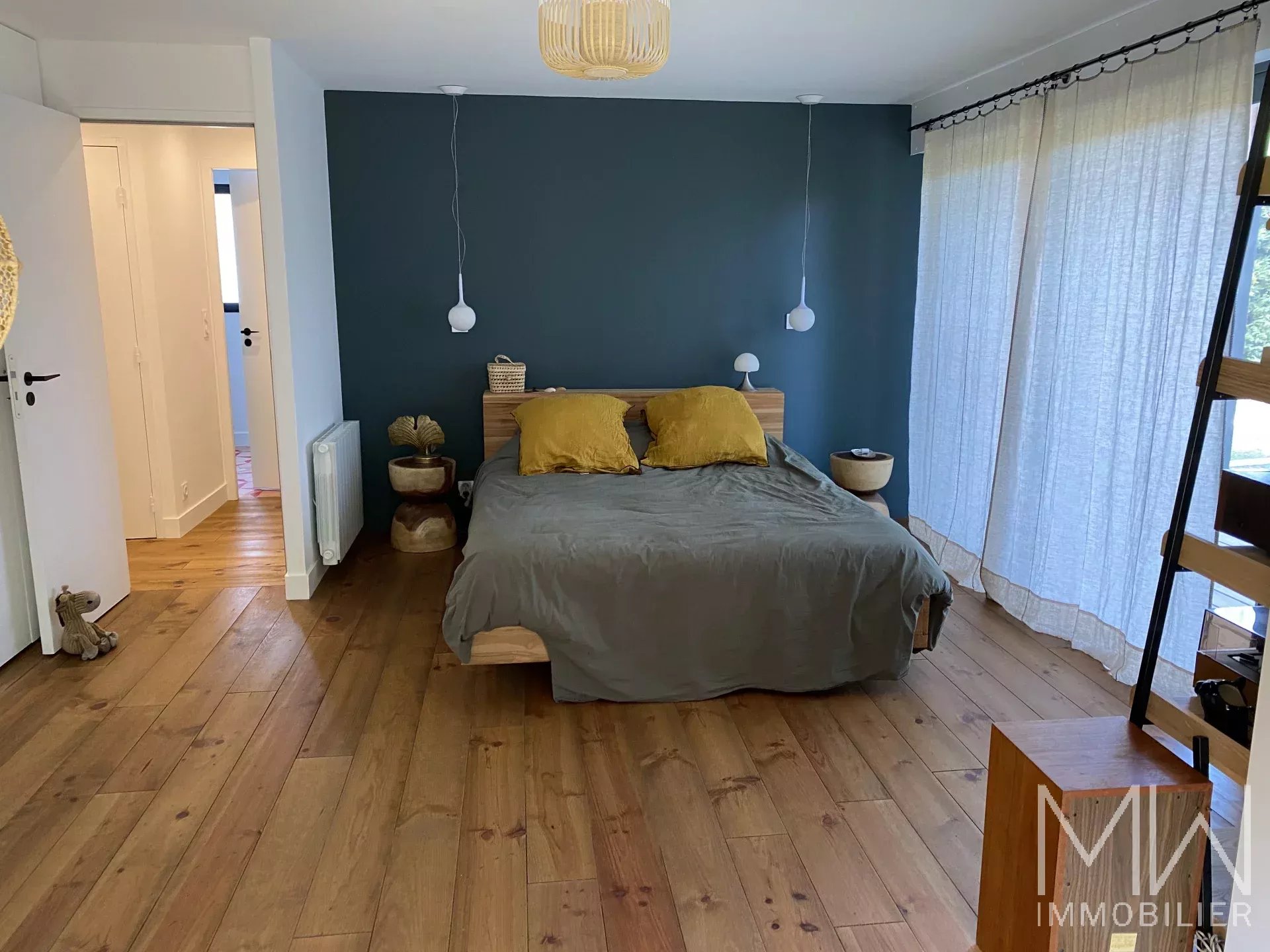 BEAUTIFUL WOODEN VILLA WITH SWIMMING POOL – CAP FERRET – SLEEPS 12