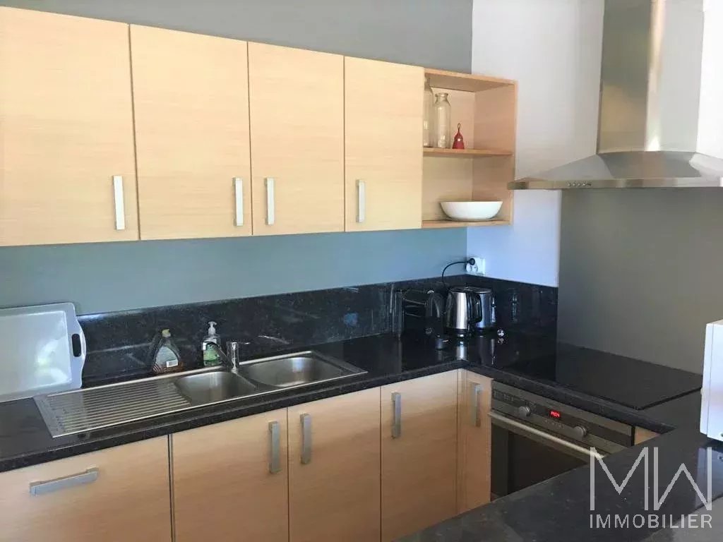 LOVELY HOUSE -CAP FERRET-