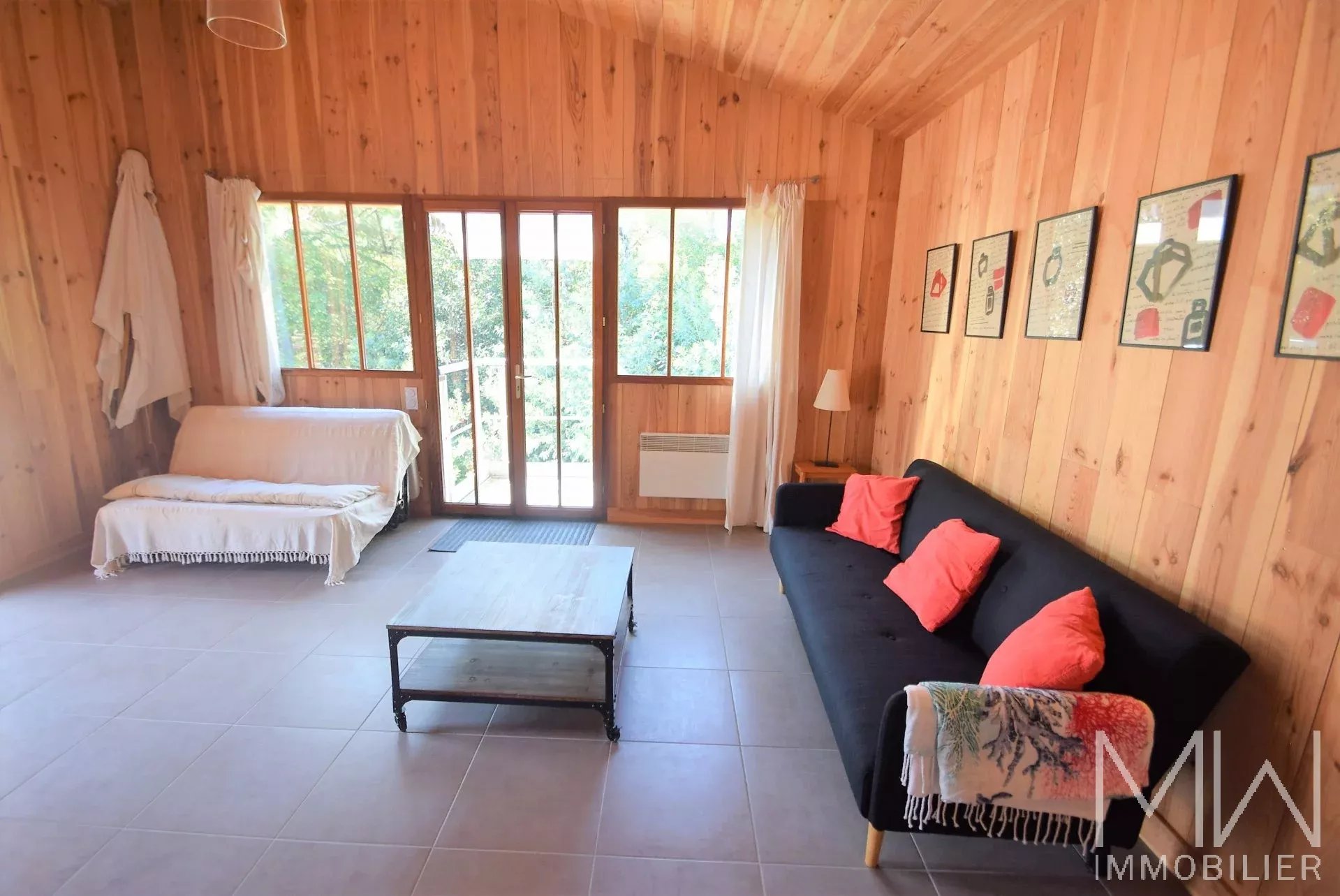 HOLIDAY RENTAL – LA VIGNE – SLEEPS 4