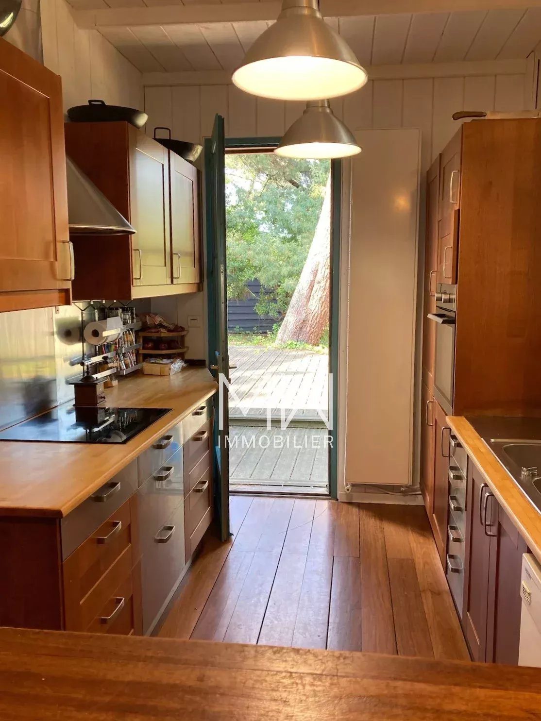 VILLA AVEC VUE BASSIN ET JACUZZI – PETIT PIQUEY – 10 COUCHAGES