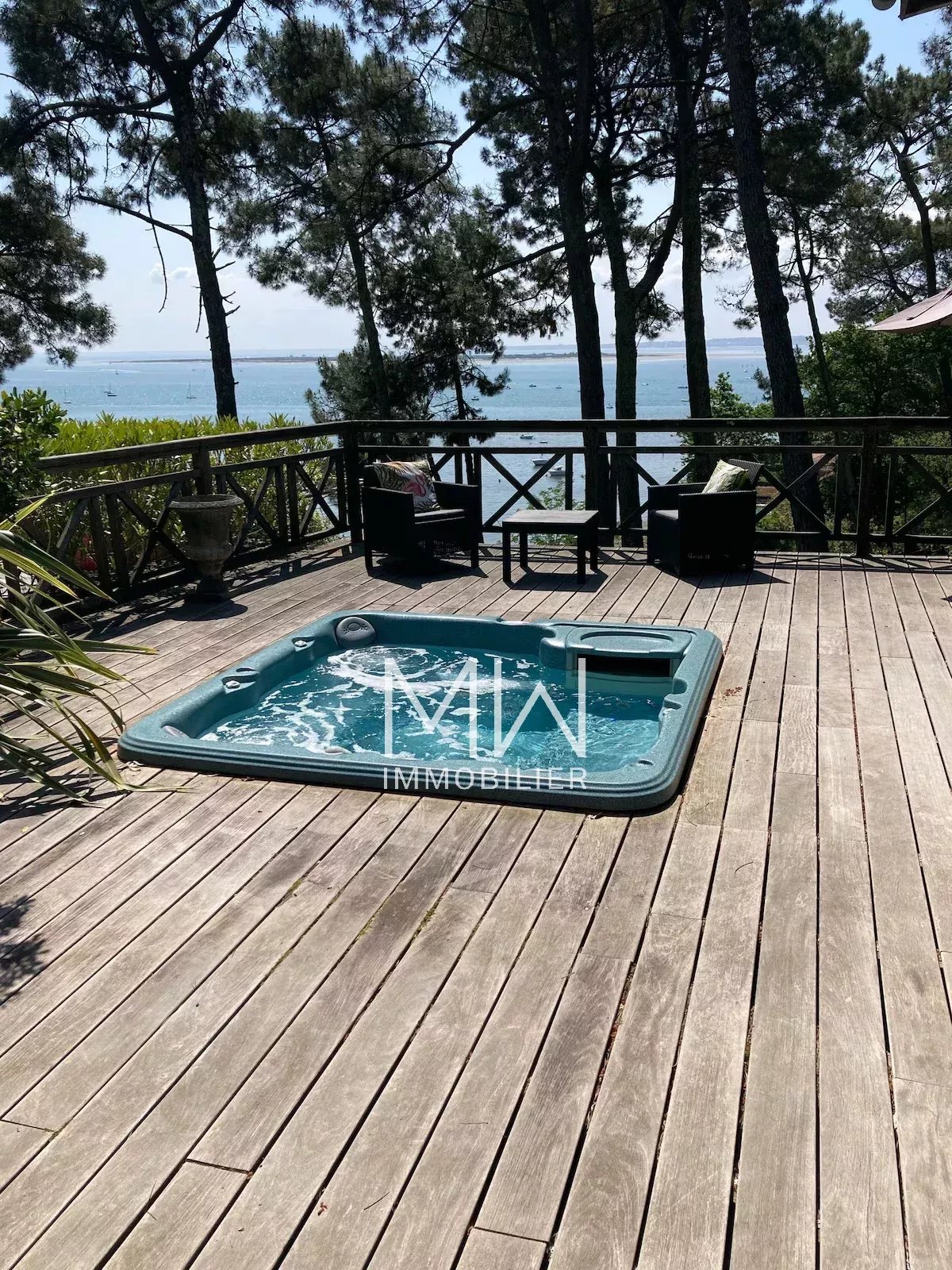 VILLA AVEC VUE BASSIN ET JACUZZI – PETIT PIQUEY – 10 COUCHAGES