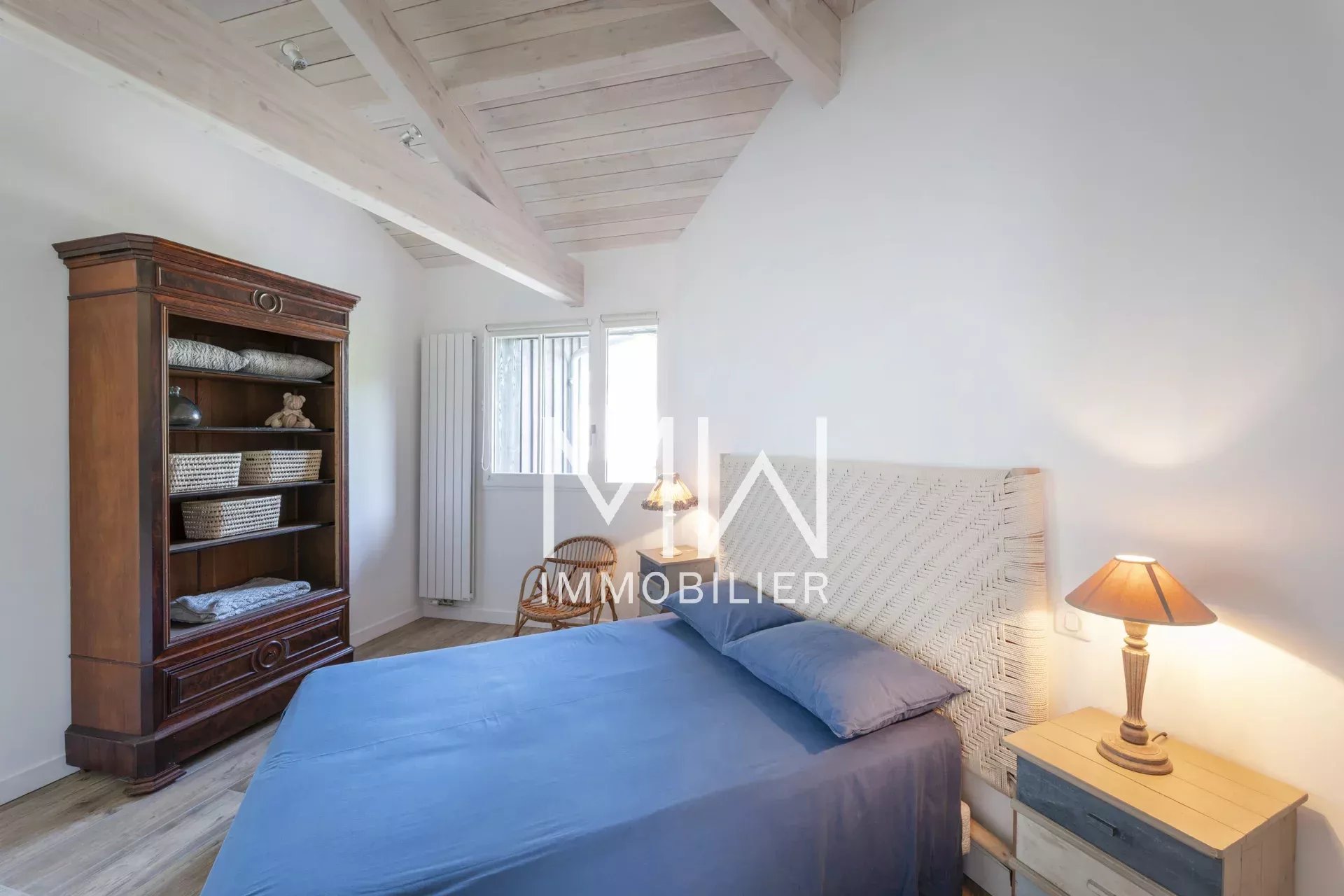 VILLA BOIS AVEC PISCINE – CAP FERRET – 6 COUCHAGES