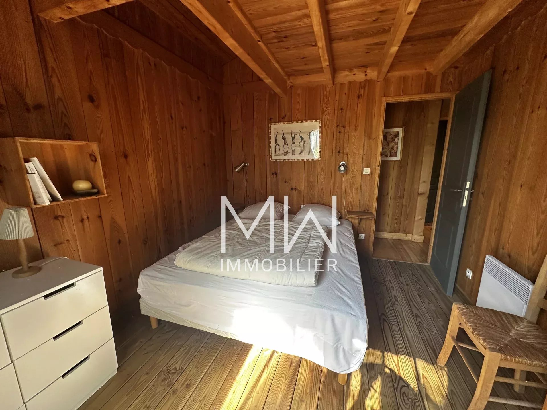 VILLA BOIS AVEC PISCINE – LE CANON – 10 COUCHAGES