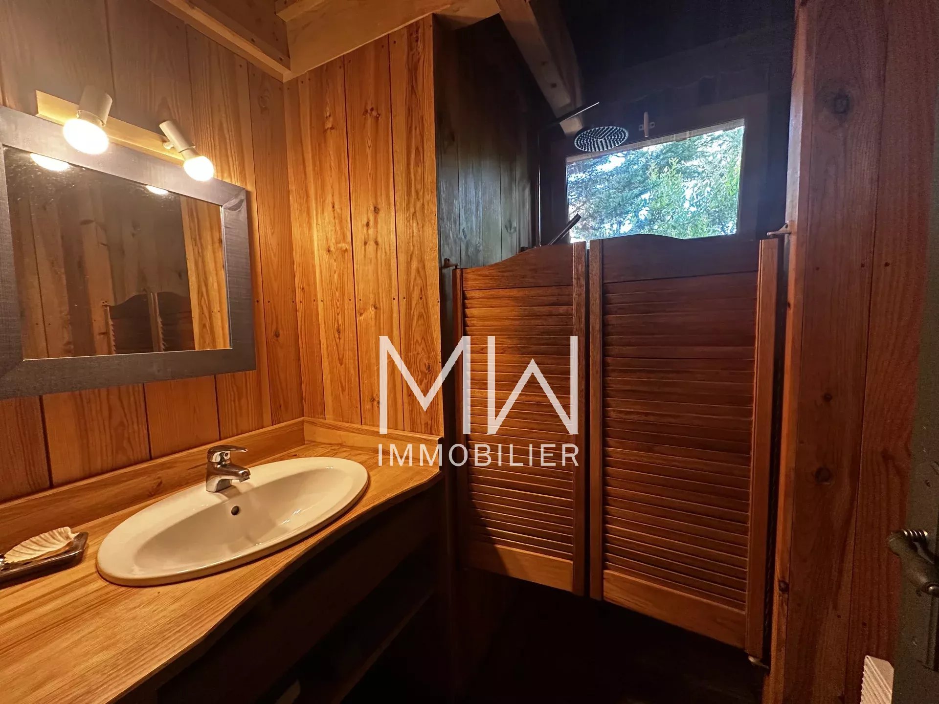 VILLA BOIS AVEC PISCINE – LE CANON – 10 COUCHAGES