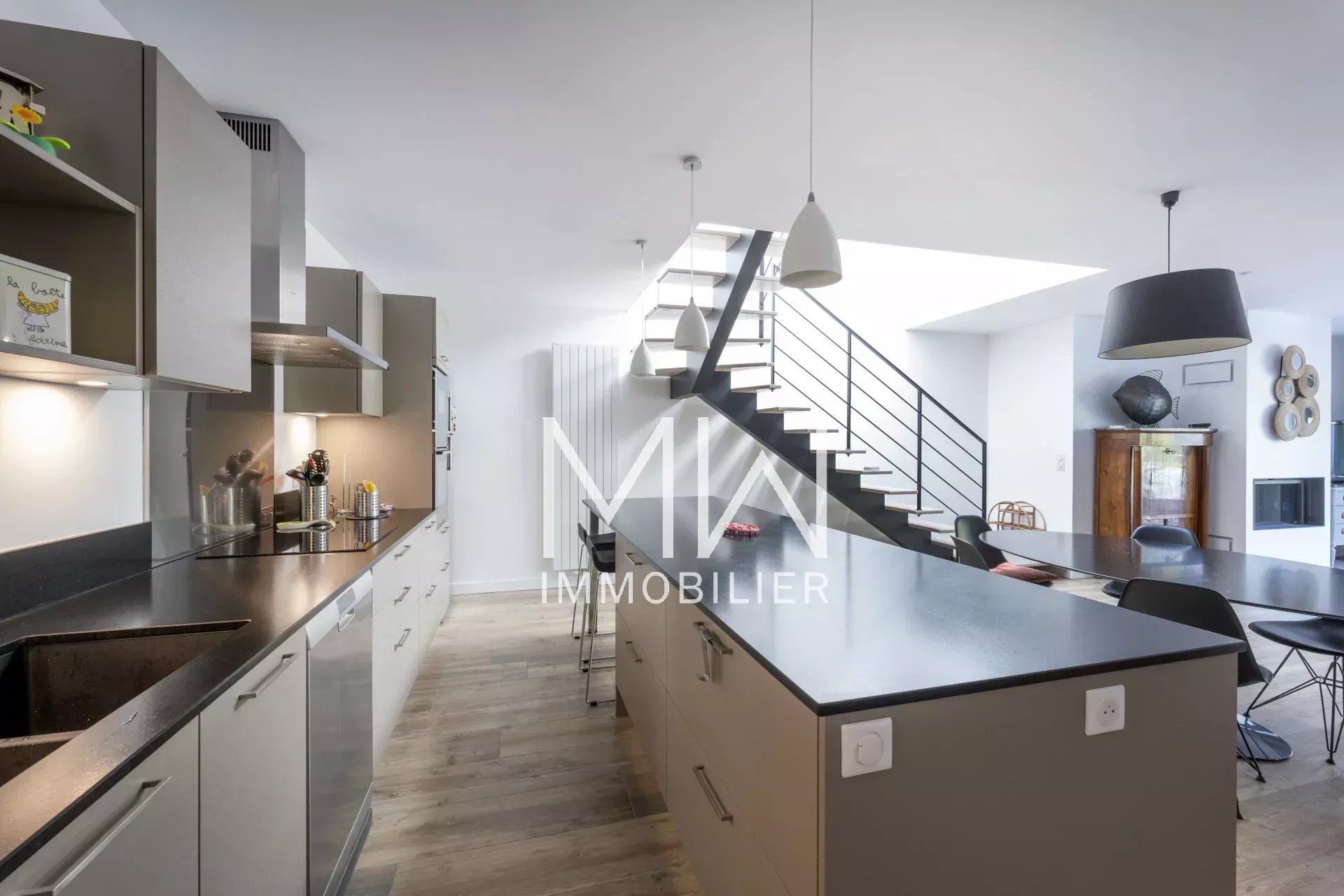 VILLA BOIS AVEC PISCINE – CAP FERRET – 6 COUCHAGES